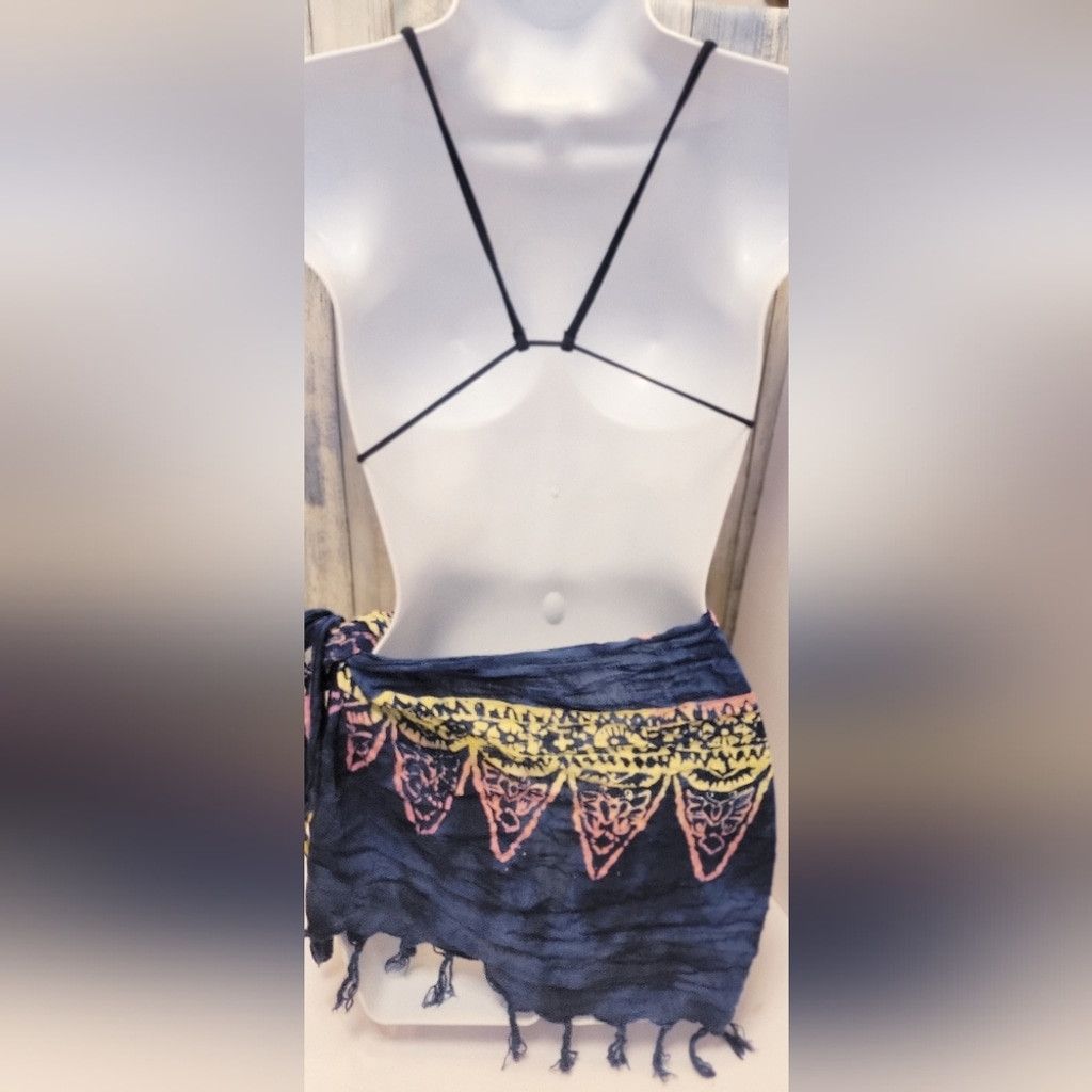 Other Shein Gradient Bikini Top Size Med and LG Sport Sarong Set Size ONE SIZE - 5 Thumbnail
