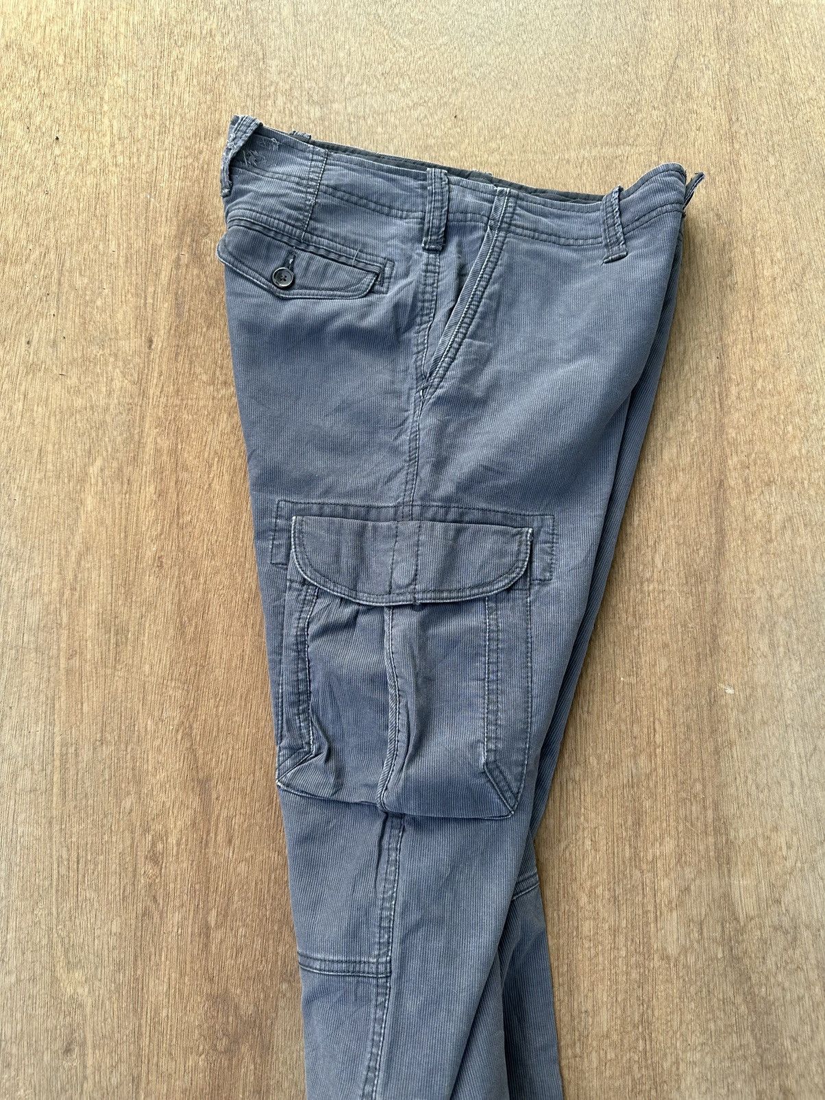 Gap Y2K VINTAGE GAP CORDUROY UTILITY CARGO PANTS W32 Size US 32 / EU 48 - 17 Thumbnail