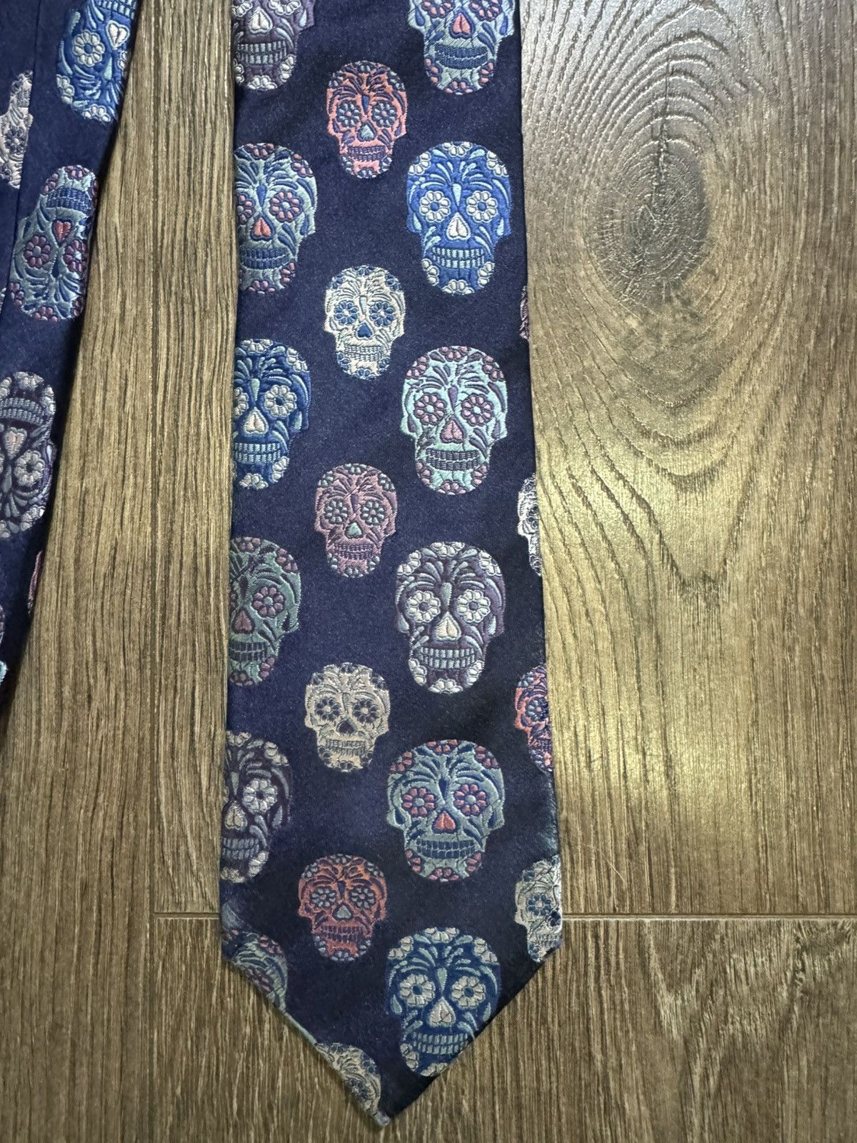 Other UK Limited Edition Navy & Blue Skull Silk Tie By Van Buck UK Size ONE SIZE - 2 Thumbnail