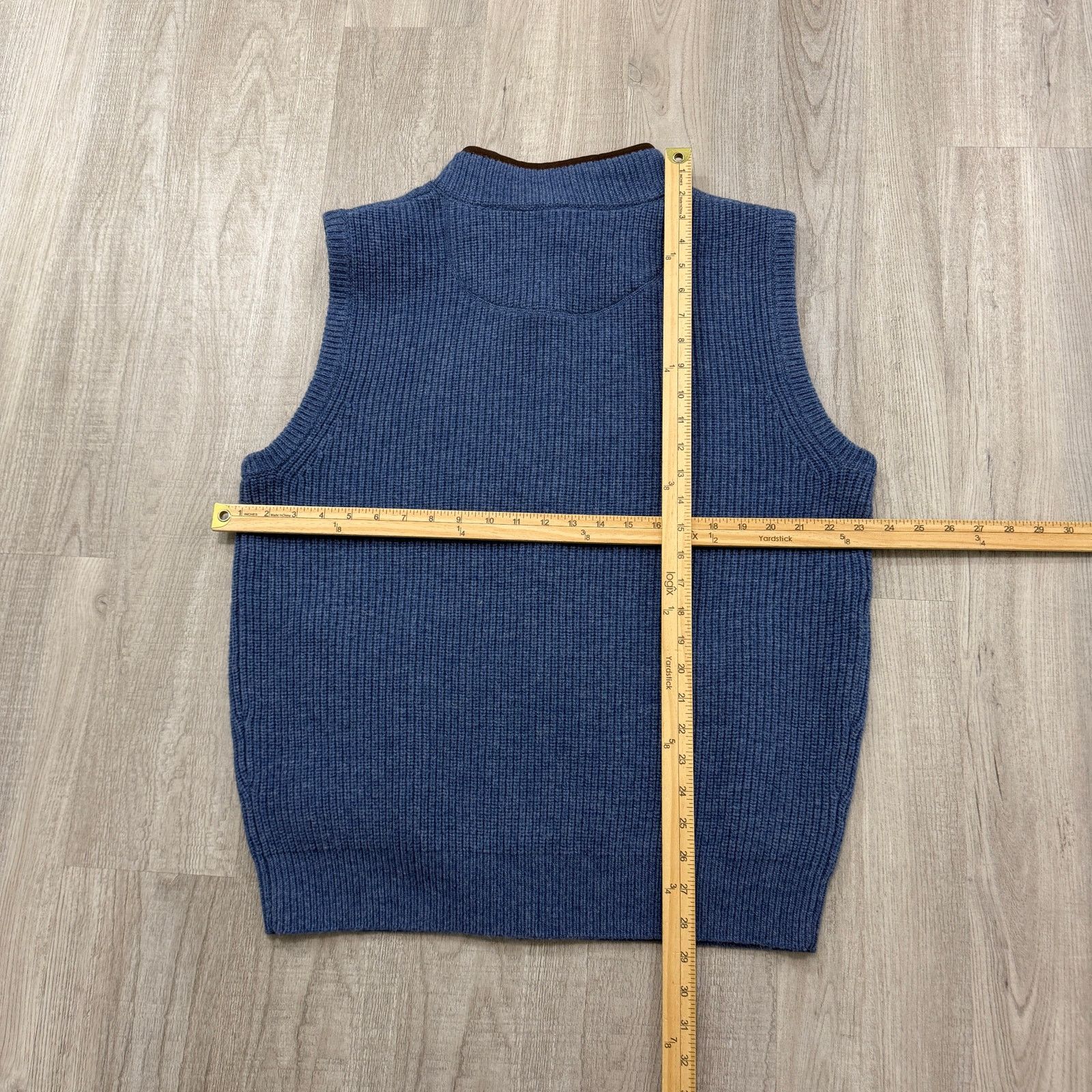 L.L. Bean LL Bean Waterfowl Sweater Vest Men's Large Blue Lambswool Size US L / EU 52-54 / 3 - 7 Thumbnail