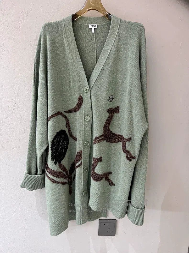 Loewe Loewe V-neck Asymmetric Deer Pattern Jacquard Long Sleeve Size S / US 4 / IT 40 - 1 Thumbnail