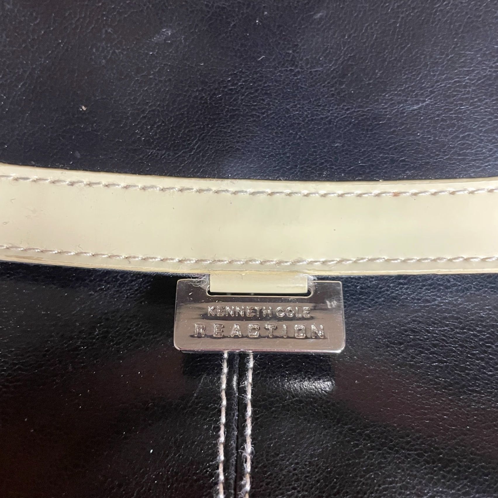 Vintage VINTAGE Kenneth Cole Reaction Shoulder Bag Black 90s Retro Convertible Satchel Womens Small Size ONE SIZE - 2 Thumbnail