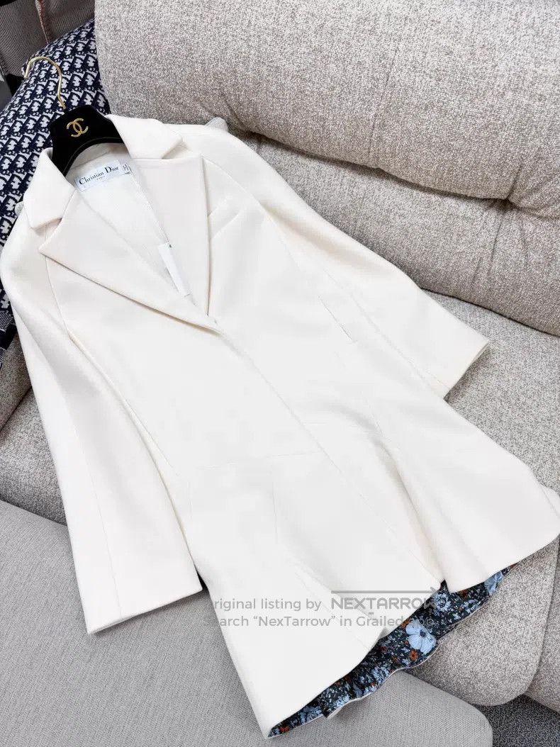 Dior Dior Inner-pin flower mulberry silk hem cashmere coat Size XS / US 0-2 / IT 36-38 - 2 Thumbnail