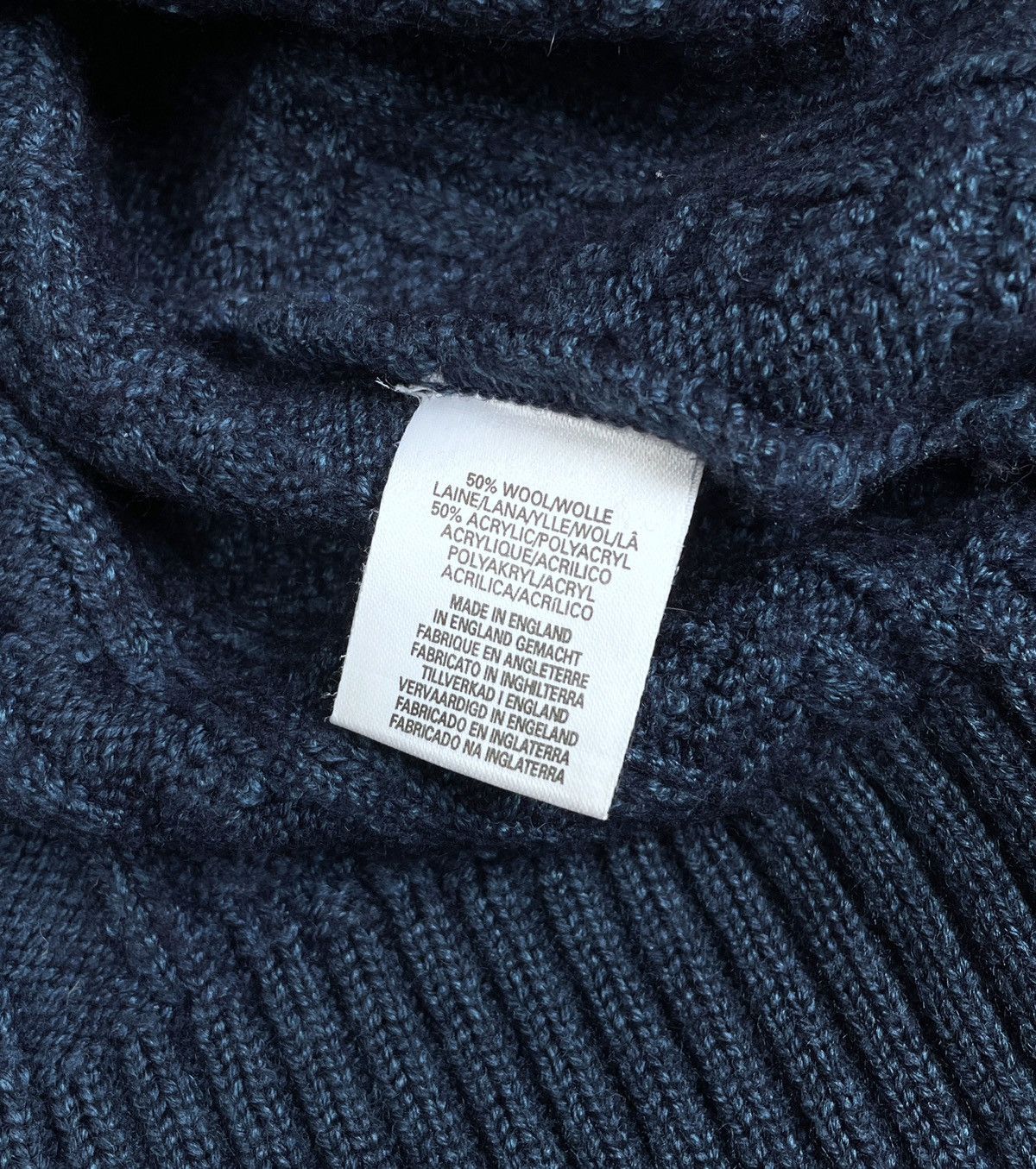 Burberry Vintage Burberry Wool Embroidered Logo Crew Knit Sweater L Size US L / EU 52-54 / 3 - 13 Thumbnail
