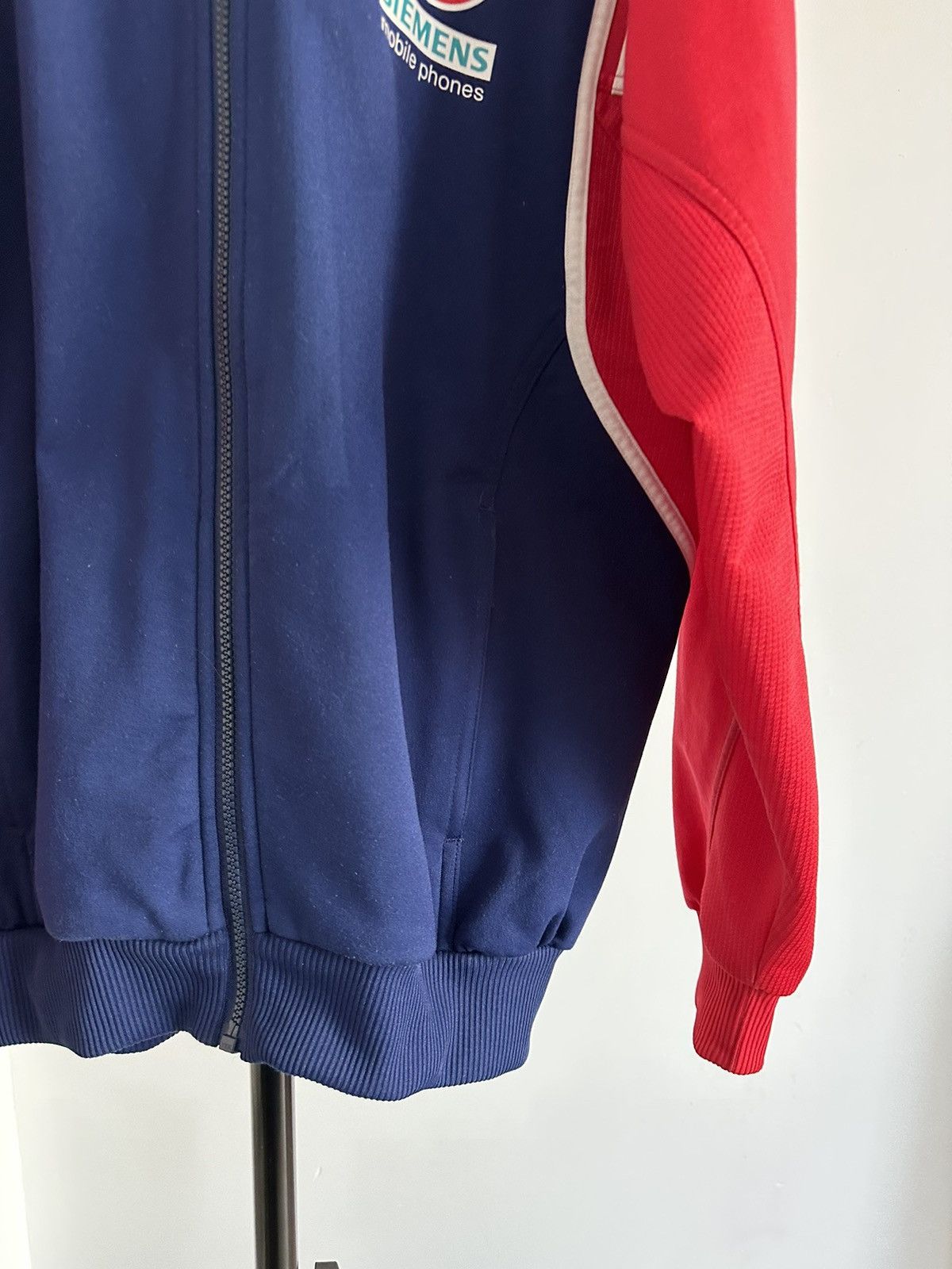 Adidas 1999 Adidas Aalborg AaB Denmark athletic top jacket soccer Size US M / EU 48-50 / 2 - 5 Thumbnail