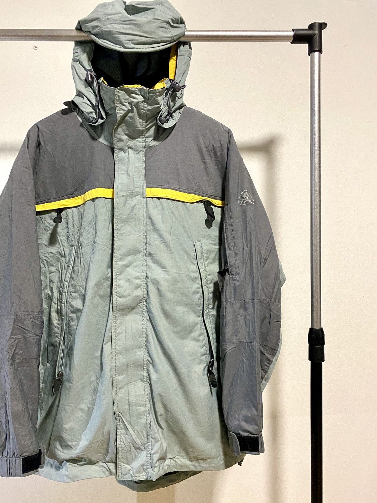 Vintage Nike ACG STORM FIT Waterproof Jacket