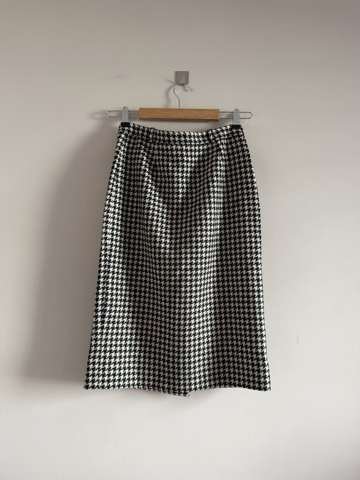 Celine Vintage Celine Wool Houndstooth Pencil Skirt Size 28" / US 6 / IT 42 - 6 Thumbnail