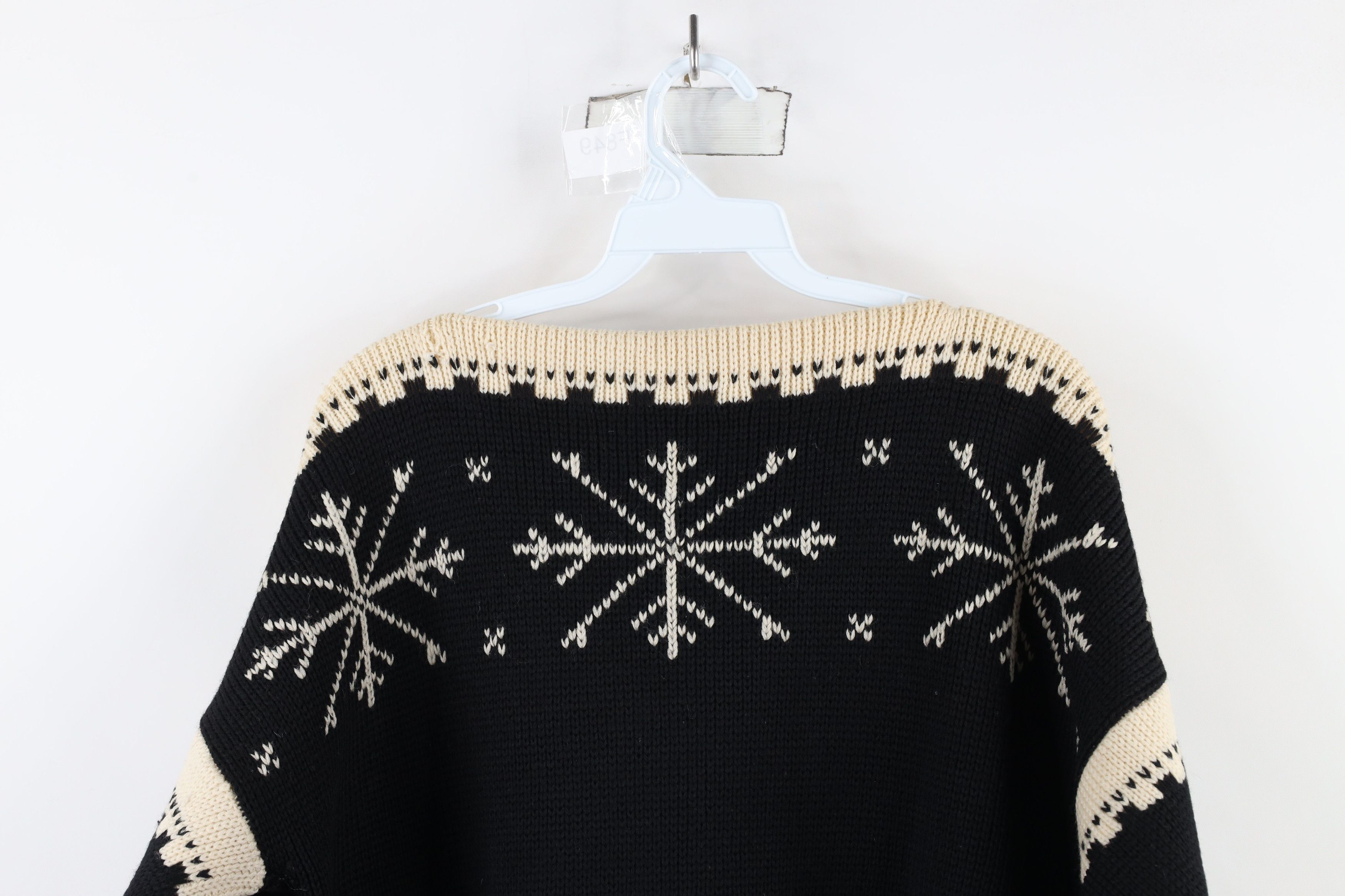 Vintage Vintage 70s Streetwear Wool Knit Christmas Snowflake Sweater Size US XXL / EU 58 / 5 - 11 Thumbnail