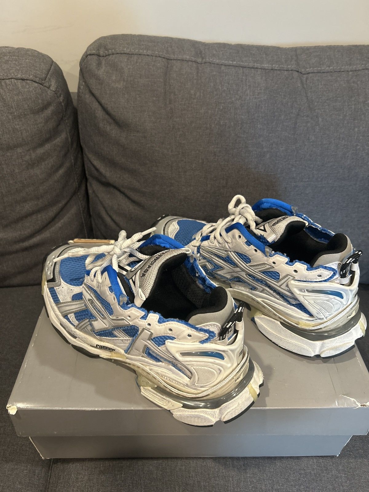Balenciaga Balenciaga Runner ‘Blue’ Size US 9 / EU 42 - 2 Thumbnail