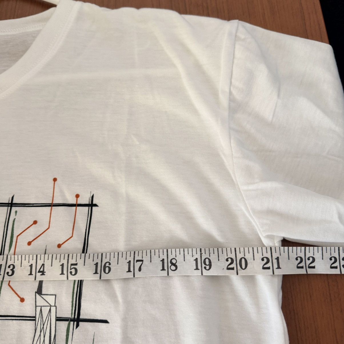 Other Classic Asia KL Kuala Lumpur Graphic Tee White Size F Size US L / EU 52-54 / 3 - 5 Thumbnail