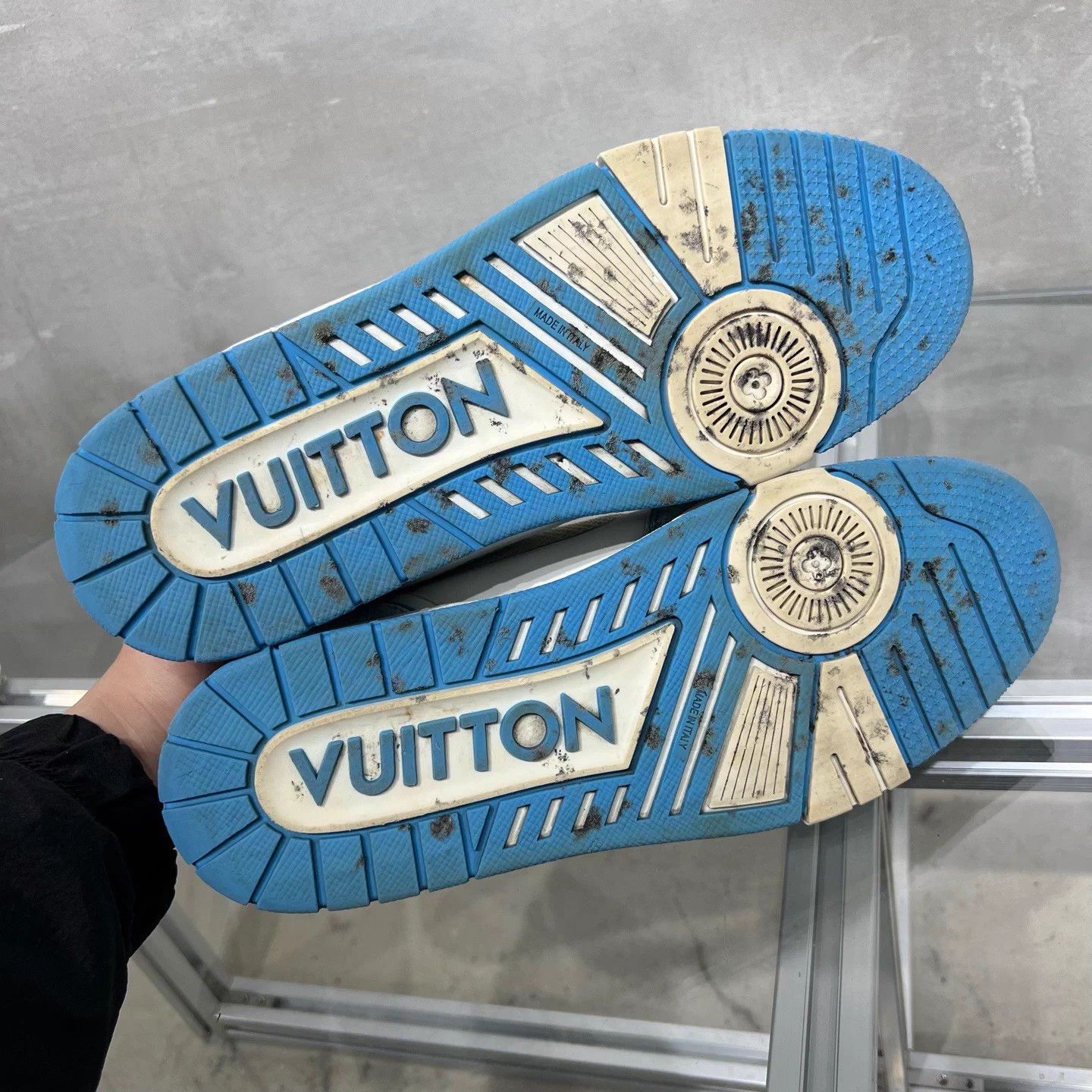 Louis Vuitton LV TRAINER White Blue Denim Velcro UK8.5/42.5 Size US 9.5 / EU 42-43 - 7 Thumbnail