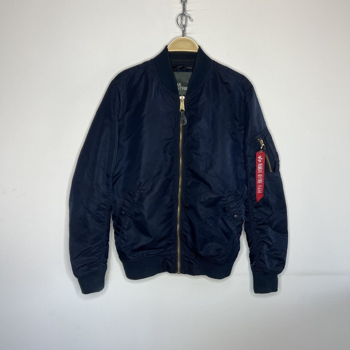 Alpha Industries Alpha Industries Bomber Jacket MA-1 Navy Nylon M size Size US M / EU 48-50 / 2 - 1 Thumbnail