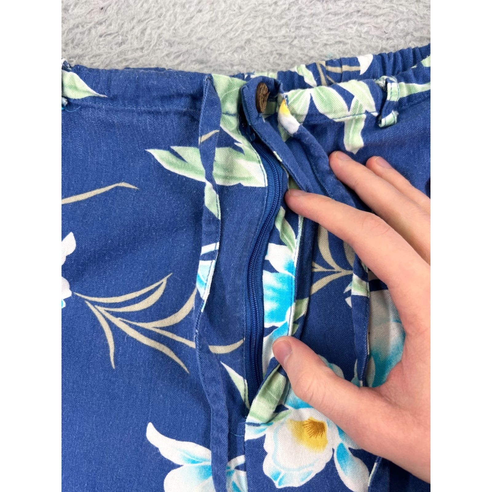 Vintage Shaver Lake Pants Womens Large Blue Floral 100% Rayon Wood Button Hawaiian Size 36" / US 14 / IT 50 - 7 Thumbnail