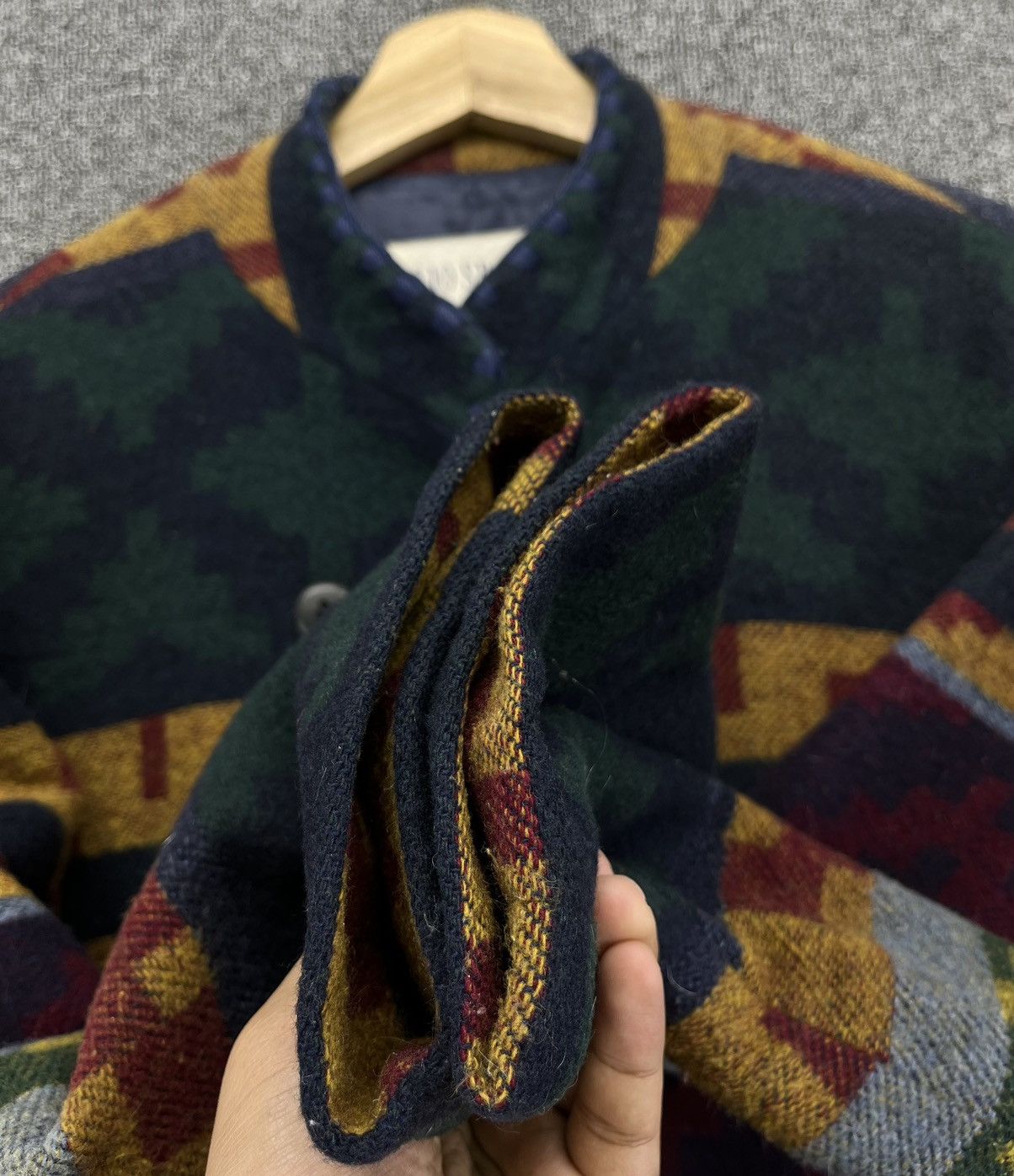 Japanese Brand Vintage Gio Sport Native Navajo Wool Jacket Size L / US 10 / IT 46 - 11 Thumbnail
