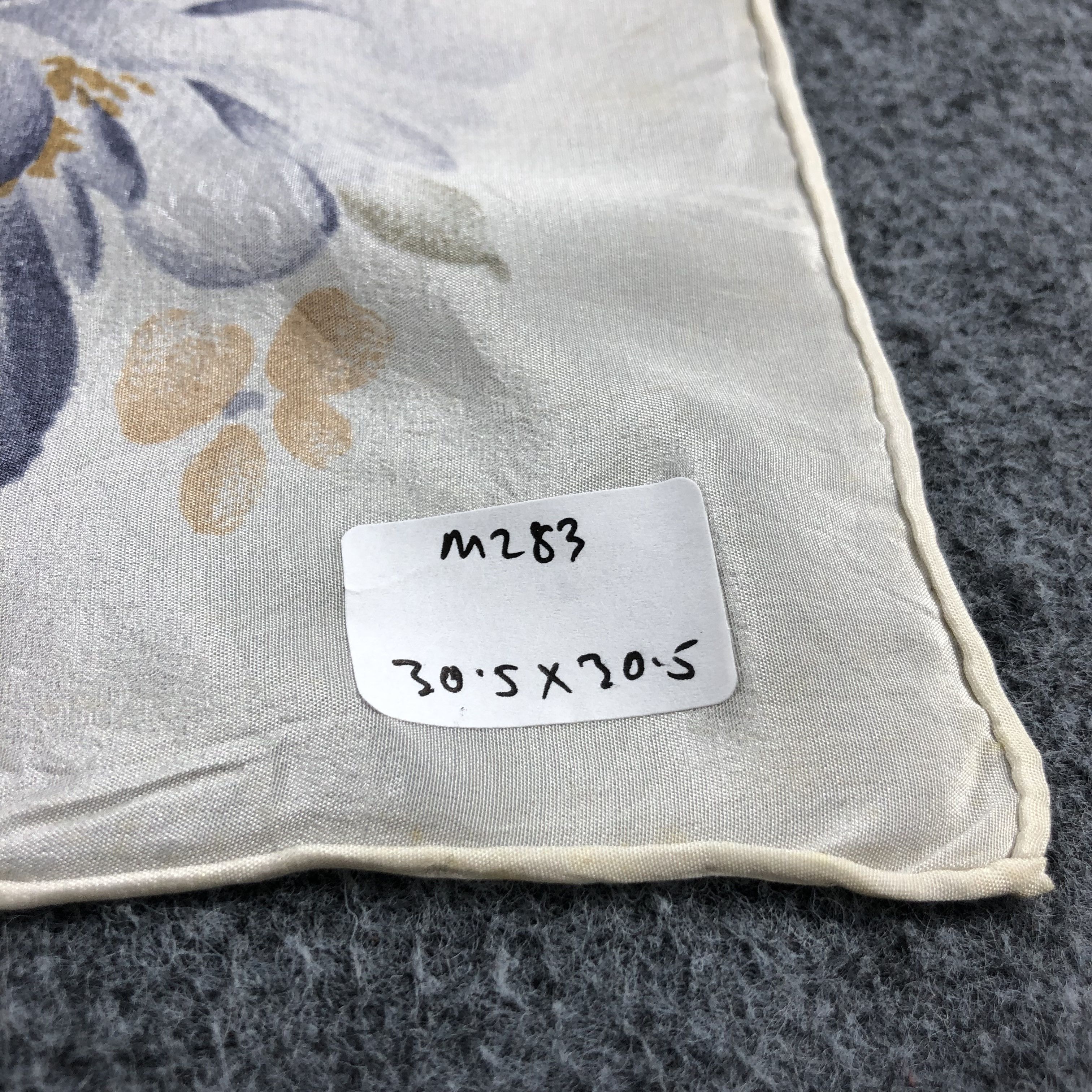 Pierre Cardin Vintage Pierre Cardin Vintage Floral Silk Scarf M283 Size ONE SIZE - 8 Thumbnail