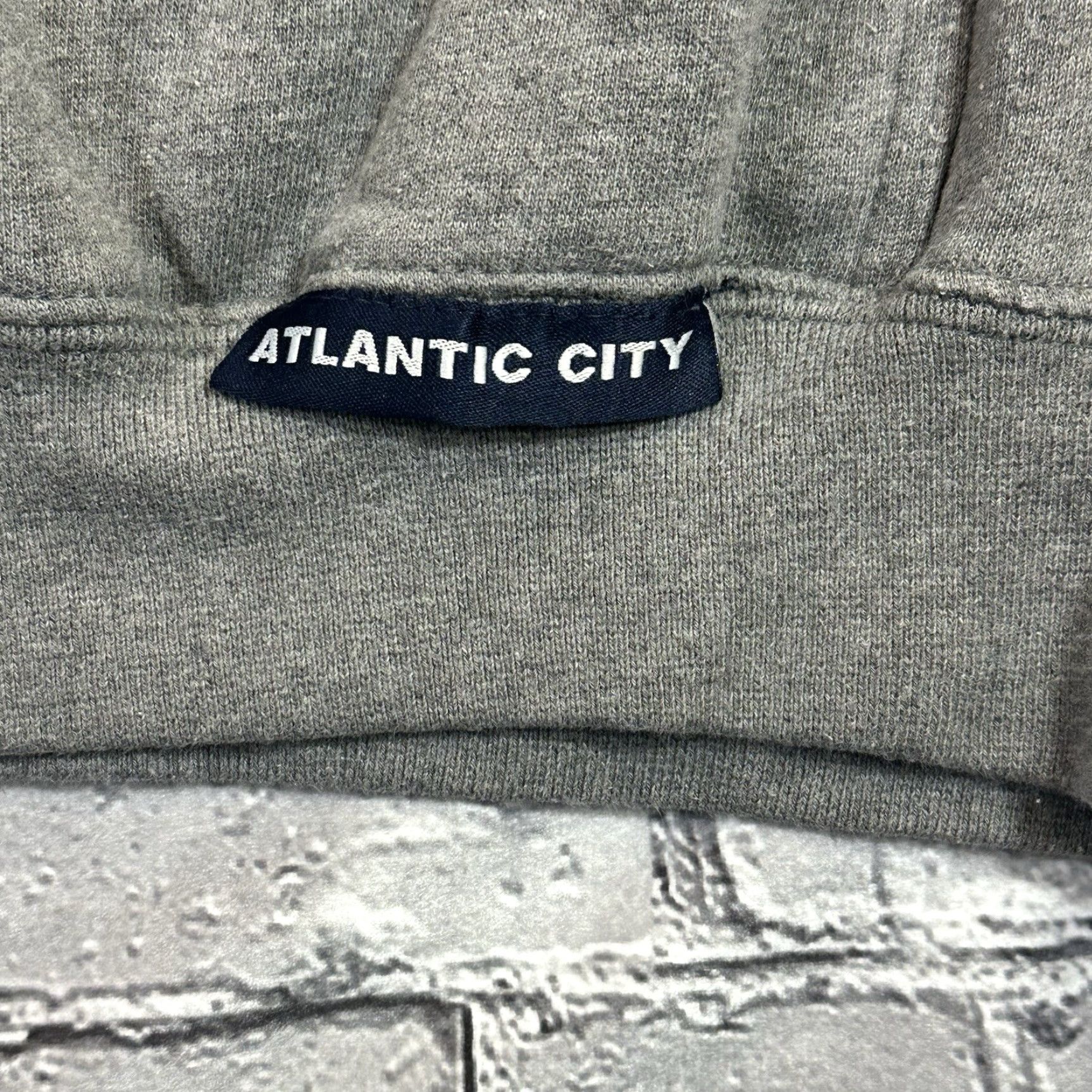 Hard Rock Cafe VINTAGE Hard Rock Cafe Atlantic City Hoodie Embroidered Spell Out Men's Small Size US S / EU 44-46 / 1 - 4 Thumbnail
