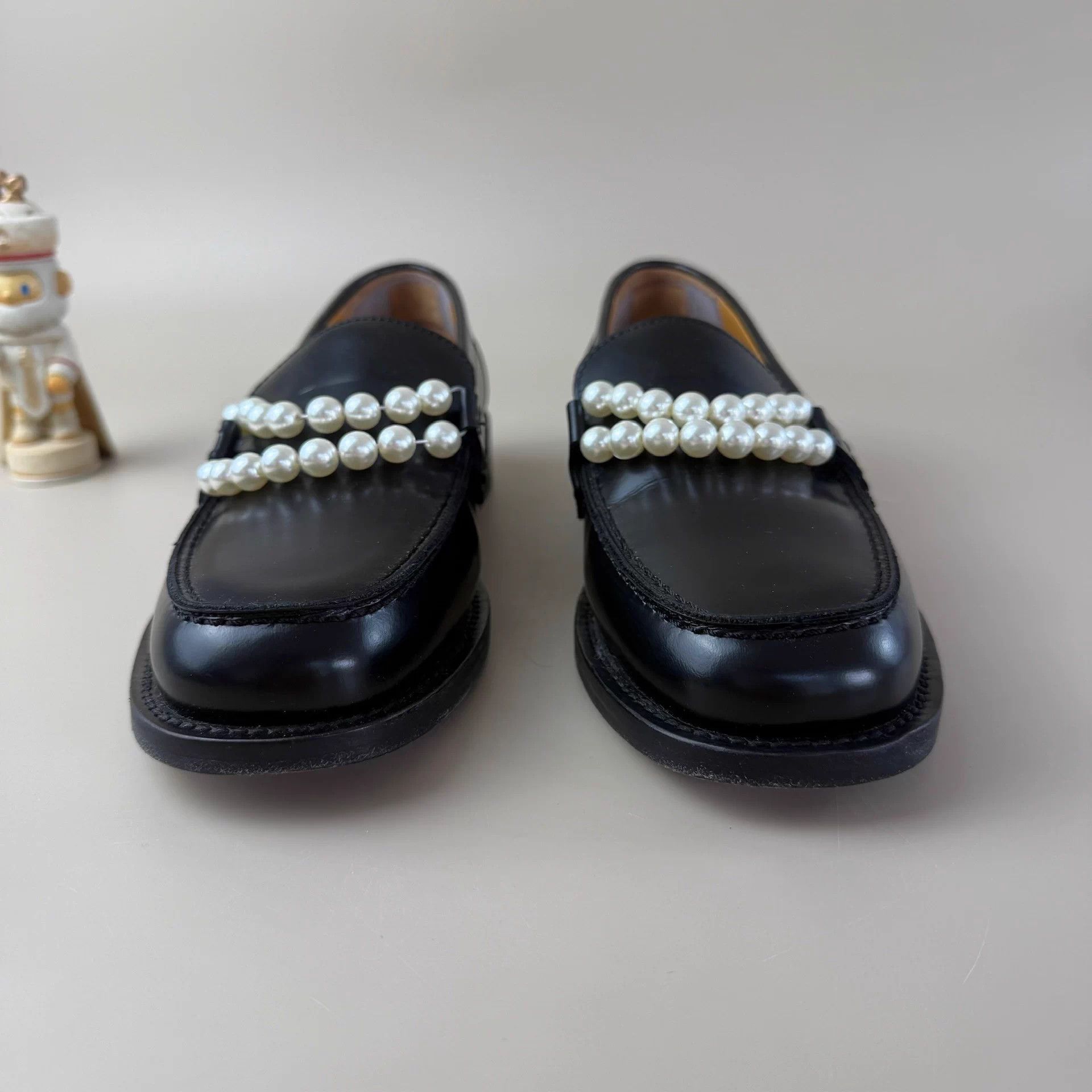 Dior Dior black & white pearl loafer 36 95 New Size US 5 / IT 35 - 2 Thumbnail