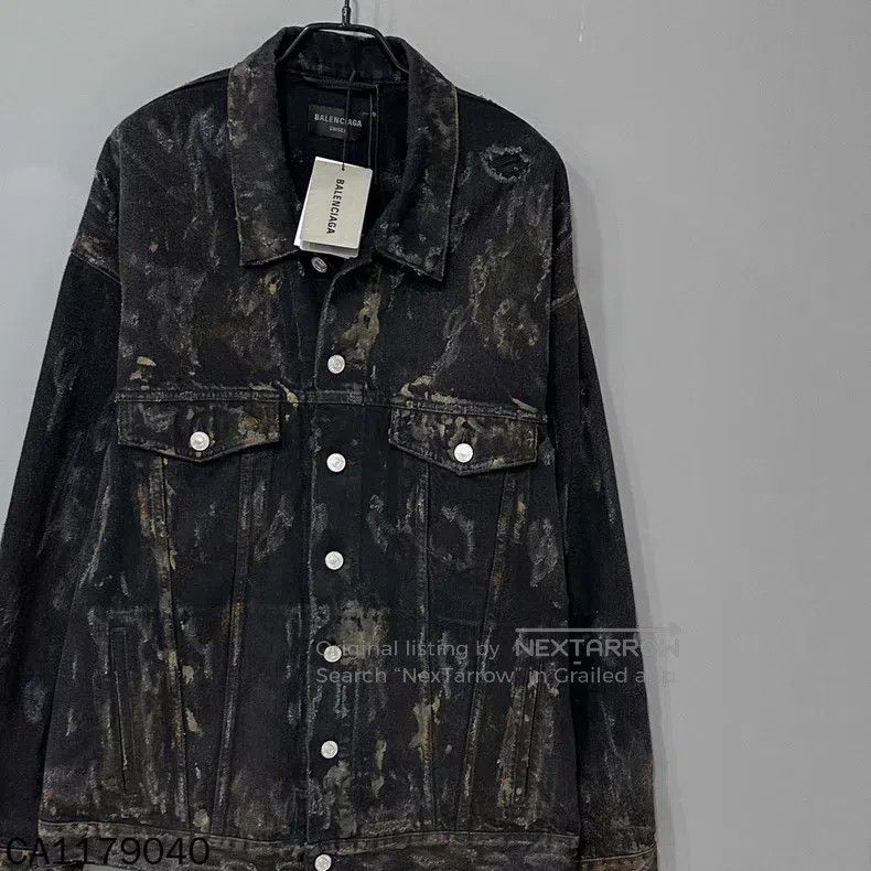 Balenciaga Balenciaga Distressed Denim Jacket with Mud Dyeing Size US S / EU 44-46 / 1 - 2 Thumbnail