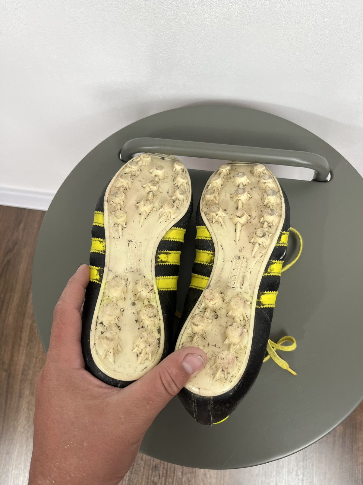 Adidas × Vintage Vintage Adidas Soccer Cleats Size 9 Black Yellow Austria Size US 9 / EU 42 - 11 Thumbnail