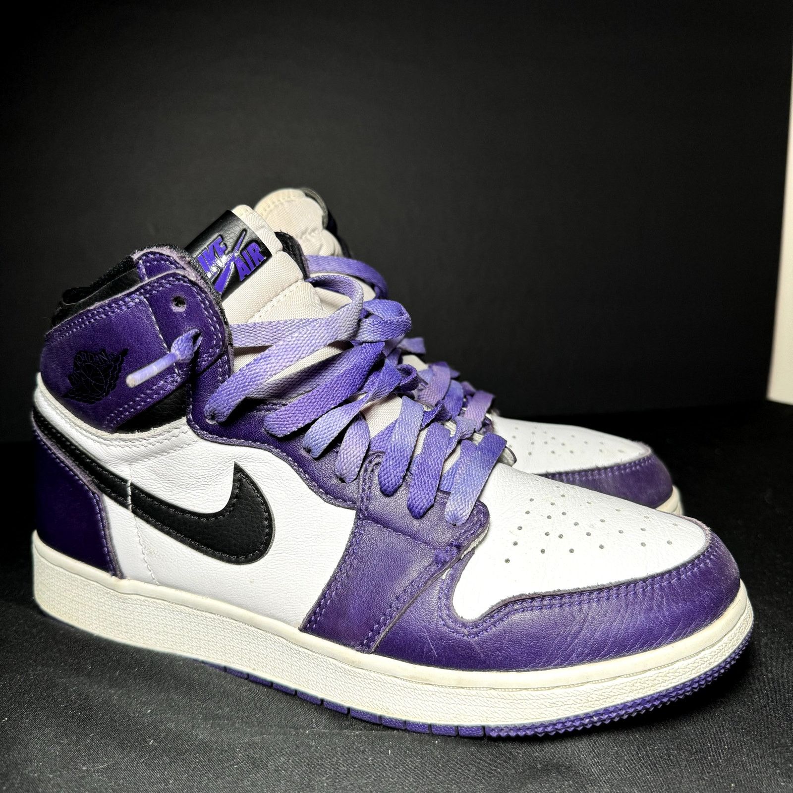 Jordan Brand × Nike Size 6.5 - Air Jordan 1 Retro High OG GS Court Purple 2.0 Size US 6.5 / EU 39-40 - 1 Thumbnail
