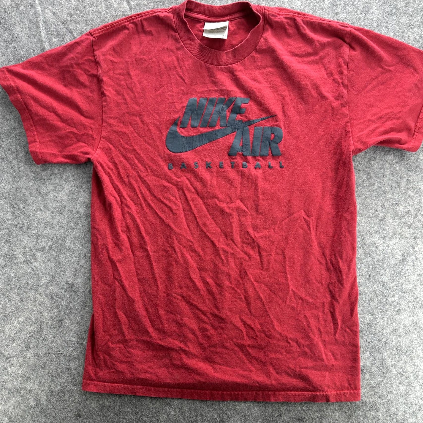 Nike VINTAGE Nike Air Shirt Mens Medium Red Basketball Swoosh Logo Graphic Tee 90s Mens Size US M / EU 48-50 / 2 - 2 Thumbnail