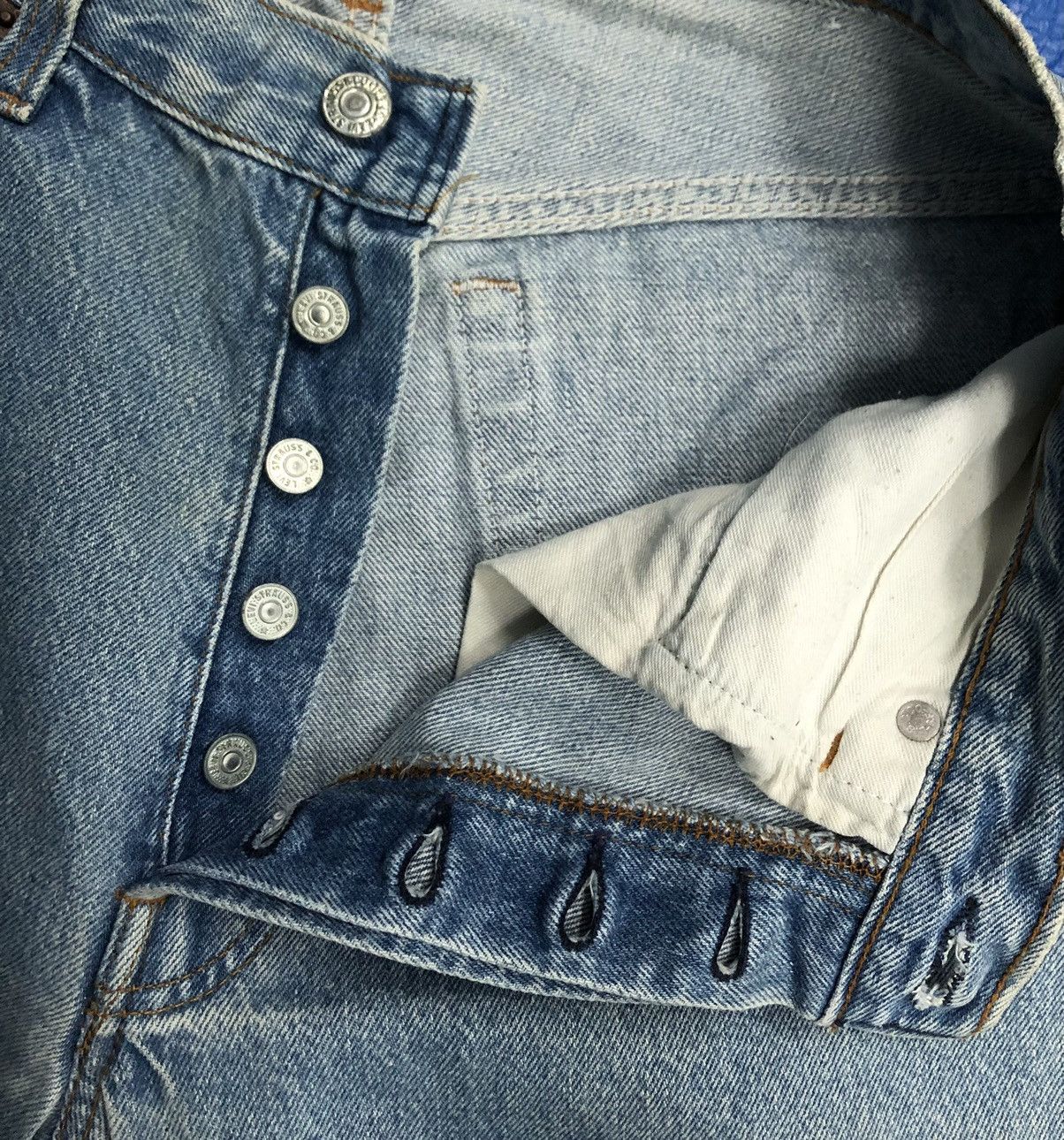 Levi's Vintage Clothing Vintage Levi’s 501 Light Wash Jeans – Made in USA Size US 30 / EU 46 - 15 Thumbnail