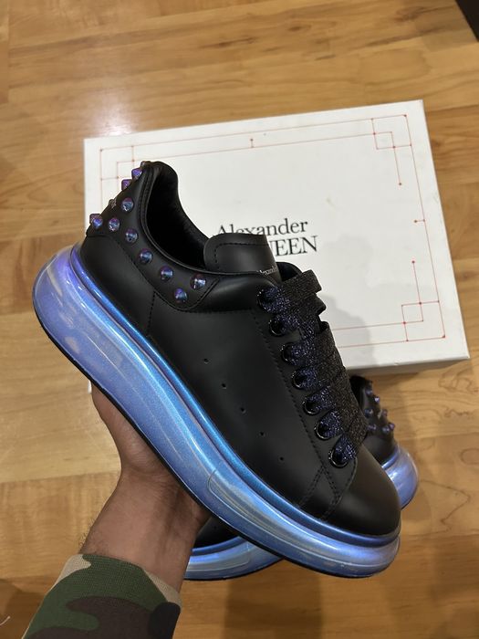 Alexander McQueen Alexander McQueen Oversized Sneaker Paint Dipped