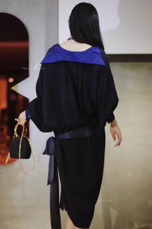 Versace Gianni Versace 80s Navy Tie Batwing Sleeve Shirt Dress Size S / US 4 / IT 40 - 3 Thumbnail