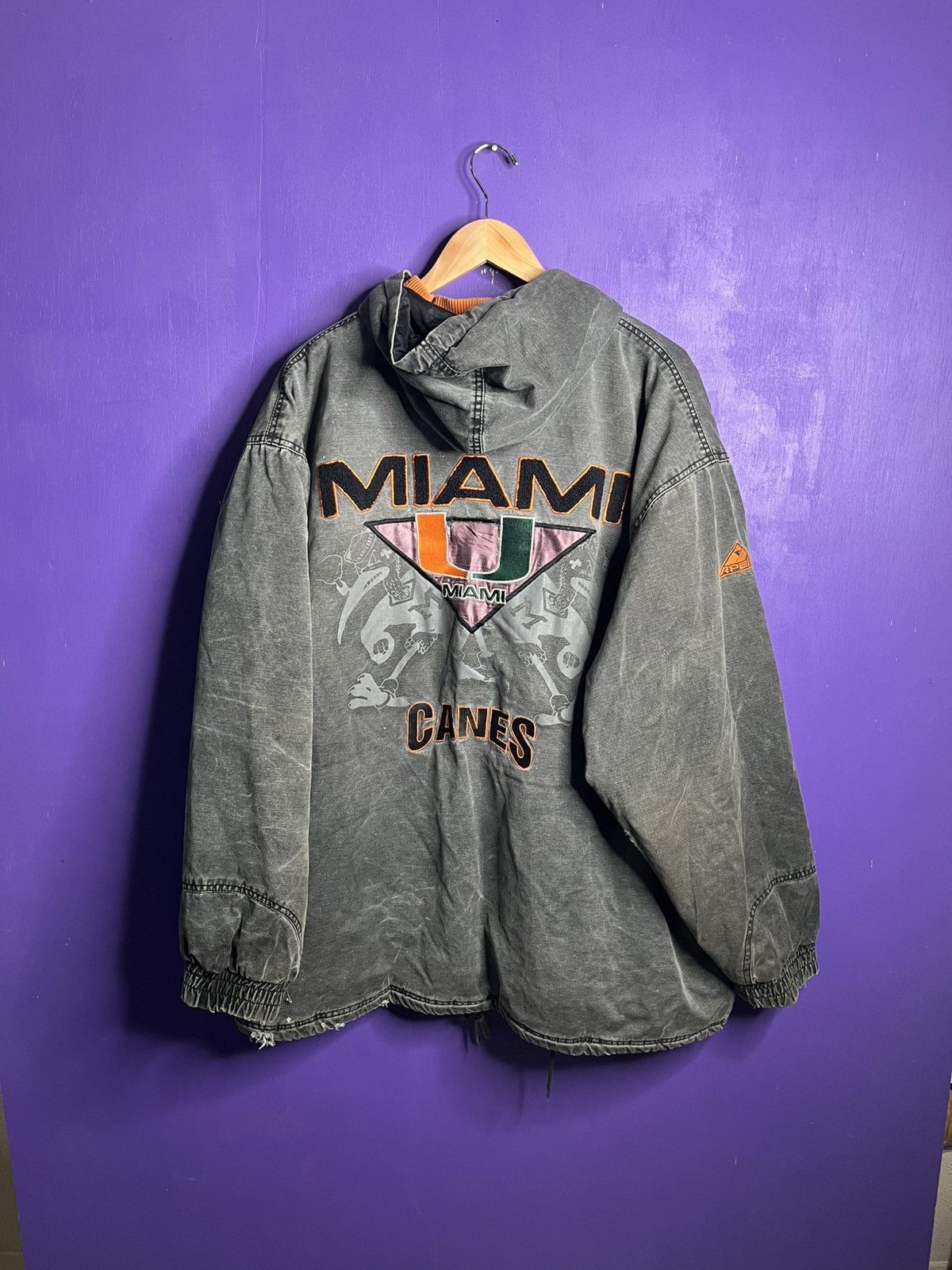 Apex One × Vintage Vintage 90s Apex one Miami hurricanes faded puffer jacket Size US XL / EU 56 / 4 - 2 Thumbnail