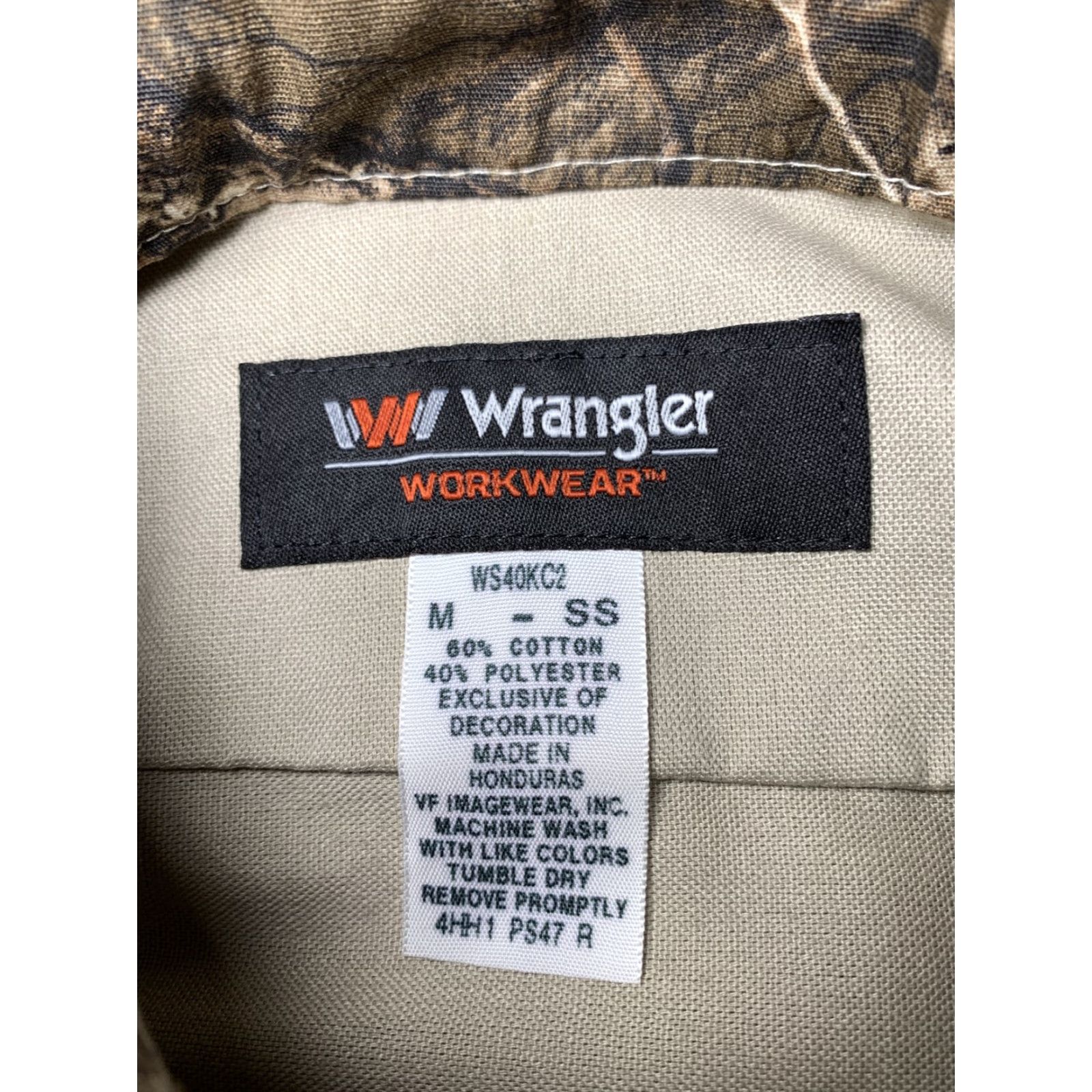 Wrangler Wrangler Workwear Short Sleeve Button Down Mens Medium Shirt Brown Camo Size US M / EU 48-50 / 2 - 5 Thumbnail