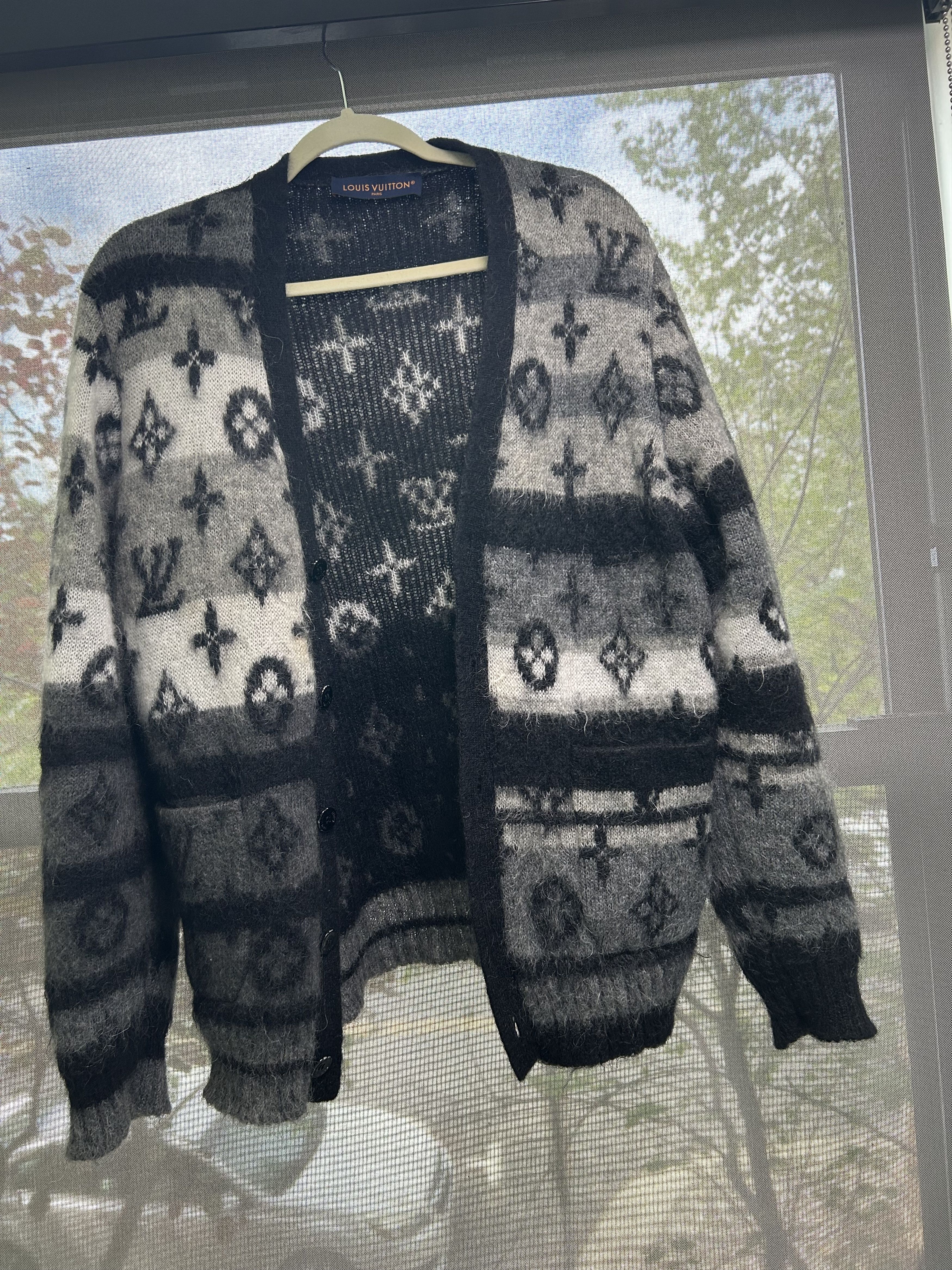 Louis Vuitton Louis Vuitton Monogram Mohair Sweater Size US M / EU 48-50 / 2 - 5 Thumbnail