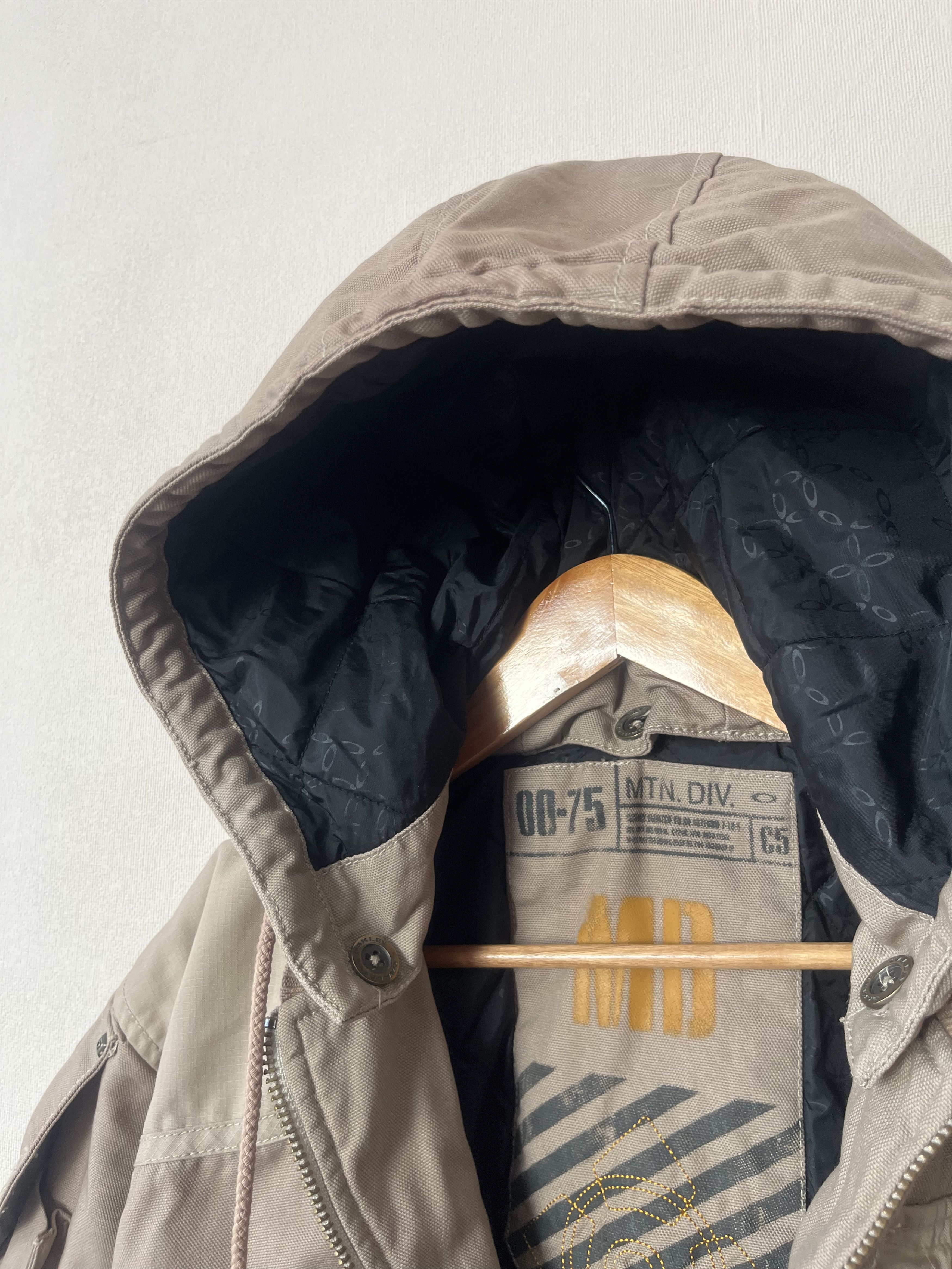 Oakley Vintage Oakley Y2K Hooded Bomber Jacket Military Pocket Size US M / EU 48-50 / 2 - 10 Thumbnail