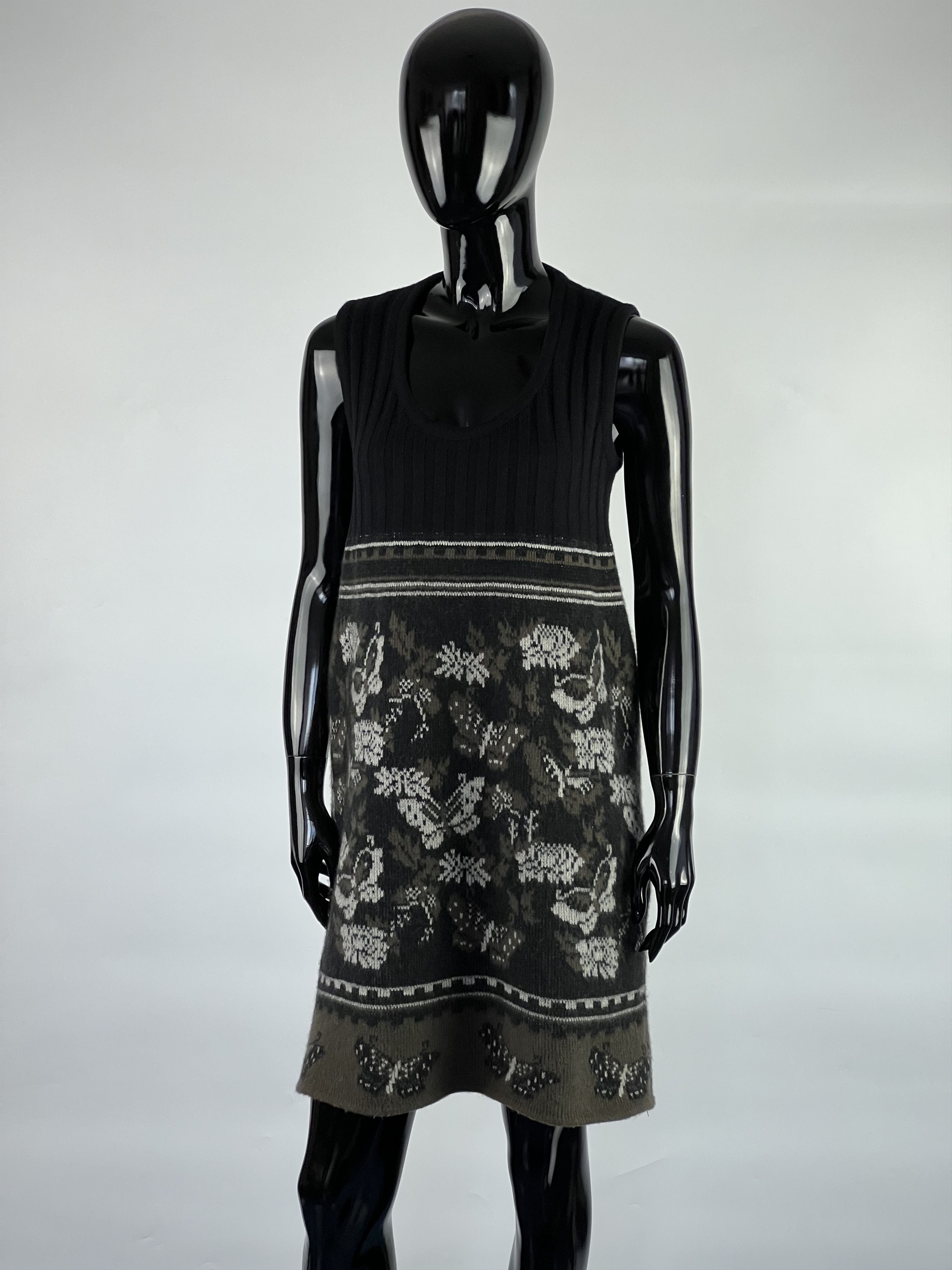 Max Mara × Vintage × Weekend Max Mara Max Mara Vtg Wool Cashmere Angora Sleeveless Knit Dress S Size S / US 4 / IT 40 - 1 Thumbnail
