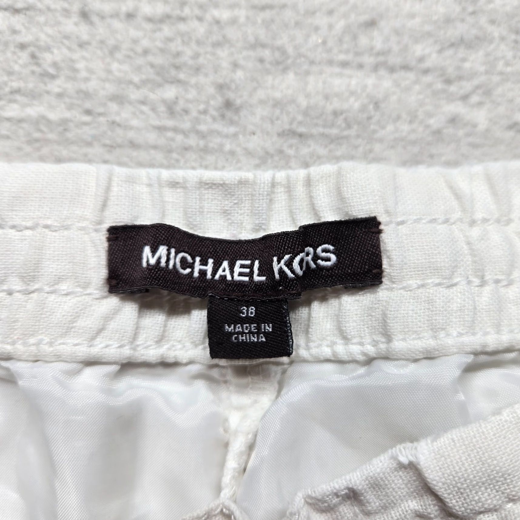 Michael Kors Michael Kors Shorts Solid White Flat Front Bermuda Adult Men's Size 38 Size US 38 / EU 54 - 2 Thumbnail