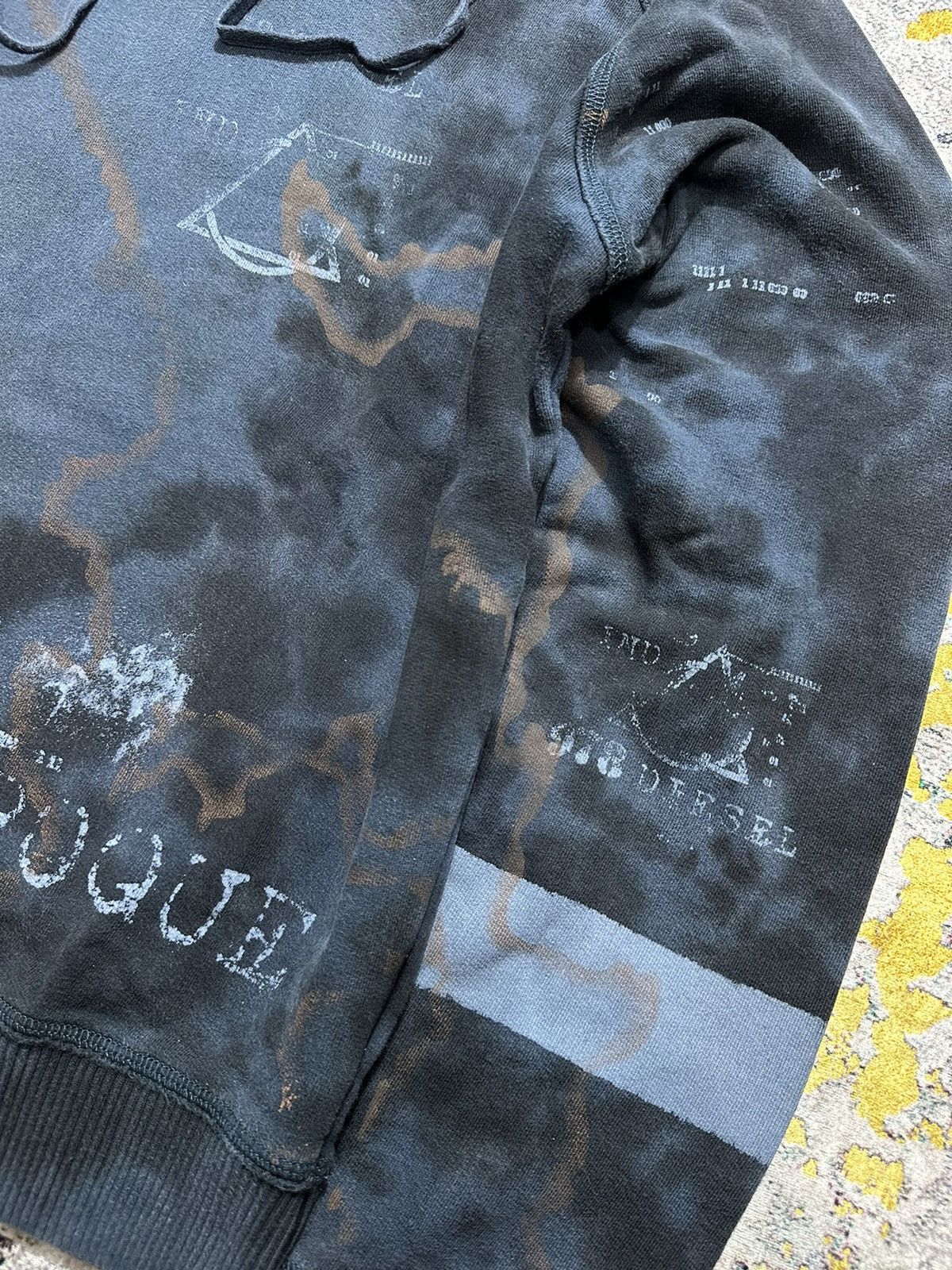 Diesel CRAZY FADED DIESEL 978 ABSTRACT POEM HOODIE Size US L / EU 52-54 / 3 - 6 Thumbnail