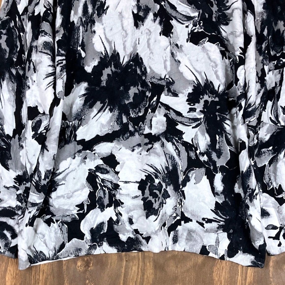 Vintage Chicos Womens Sweater Black White Floral Pullover High Neck Long Sleeve L Size L / US 10 / IT 46 - 3 Thumbnail