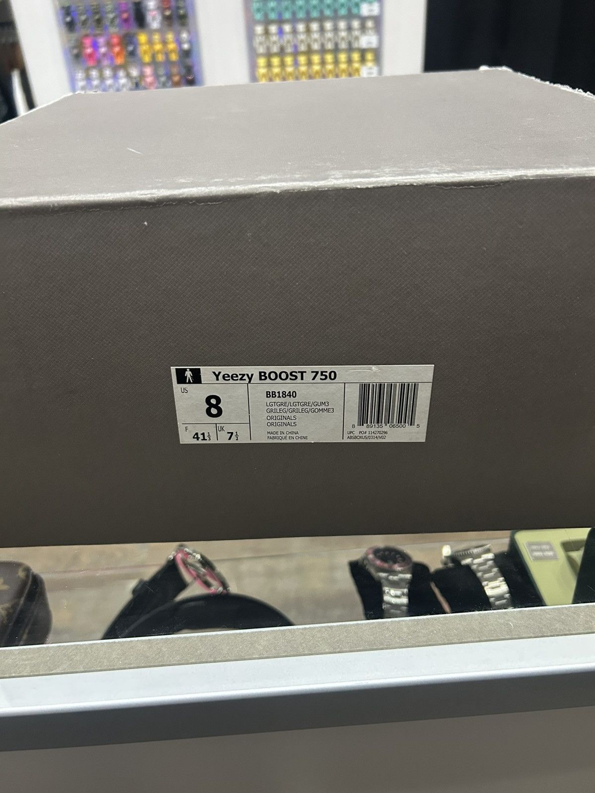 Adidas Yeezy 750 Glow in the dark Size US 8 / EU 41 - 7 Thumbnail