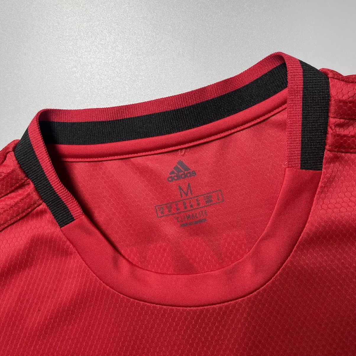 Adidas × Vintage MAN UNITED ADIDAS 2019/2020 FOOTBALL HOME JERSEY #7 BECKHAM Size US M / EU 48-50 / 2 - 6 Thumbnail