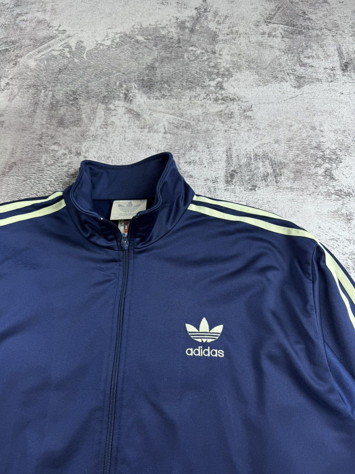 Adidas Adidas Original Y2K Hype Logo Track Activewear Light Jacket Size US S / EU 44-46 / 1 - 7 Thumbnail
