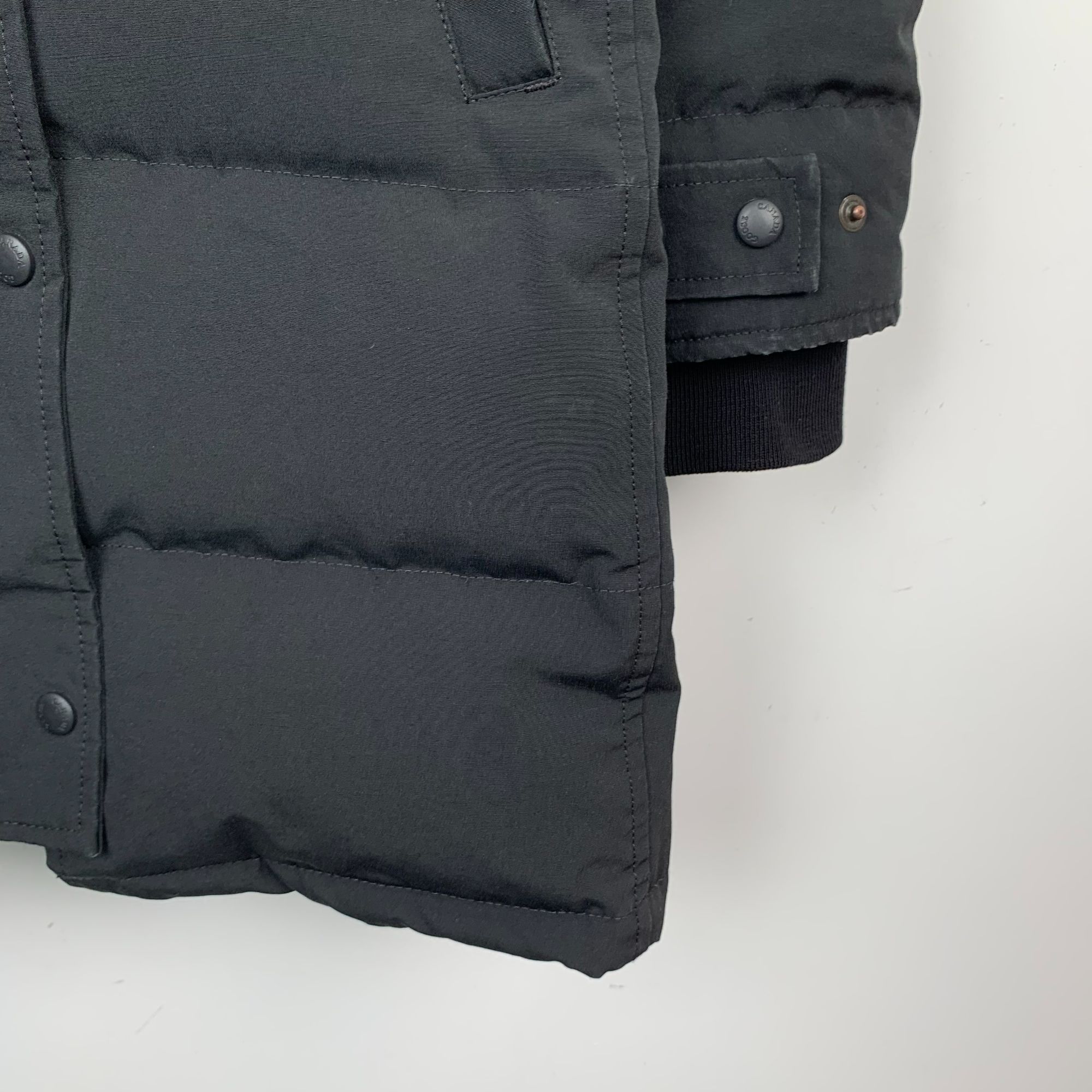Canada Goose Canada Goose Womens Black Hooded Down Jacket With Faux Fur T Size XXS / US 00 / IT 34 - 14 Thumbnail