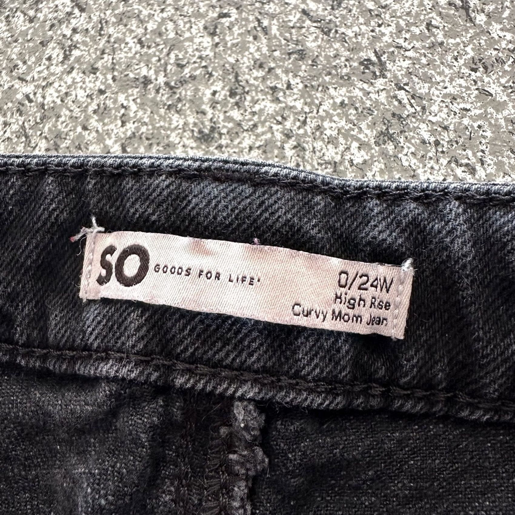 Vintage SO High Rise Mom Jeans Curvy Size 0 Distressed Raw Hem 90’s Straight 24x26 Black 90s SO Jeans Womens Pants Jeans Size 25" / US 0 / IT 36 - 3 Thumbnail