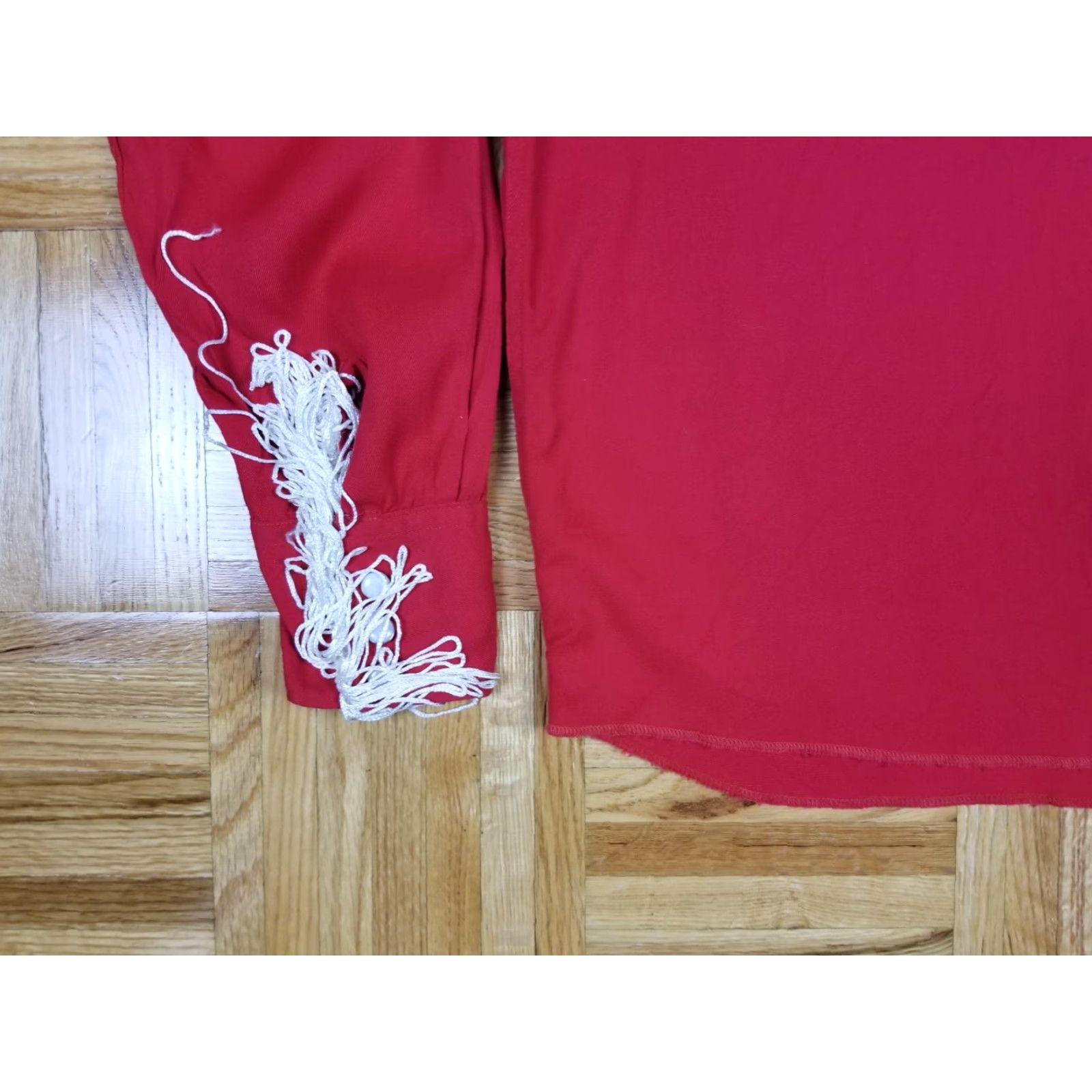 Vintage VINTAGE WESTERN RANCHER RED RAYON COWBOY SHIRT SZ 16 Mens Button-Up Long Sleeve Cotton 40s 50s 23 INCH SHORE TO CUFF Size US L / EU 52-54 / 3 - 5 Thumbnail