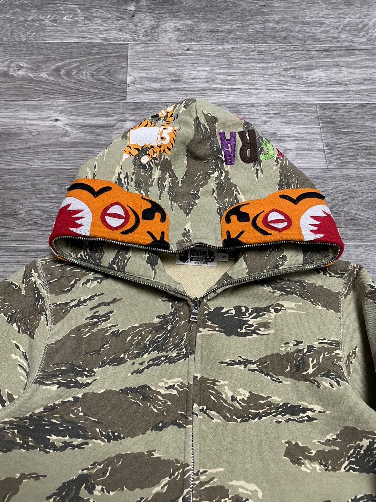 Bape BAPE Tiger Full Zip Hoodie Desert Camo A Bathing Ape Size S Size US S / EU 44-46 / 1 - 13 Thumbnail