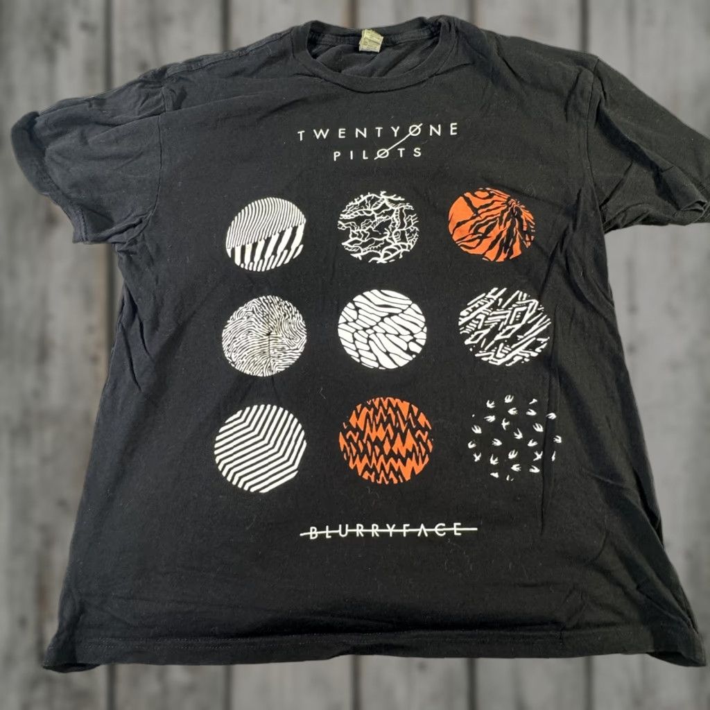 Vintage VINTAGE Twenty One Pilots Blurryface Shirt Men Large Black Band Tee Rock Tour Graphic Cotton Size US L / EU 52-54 / 3 - 1 Thumbnail