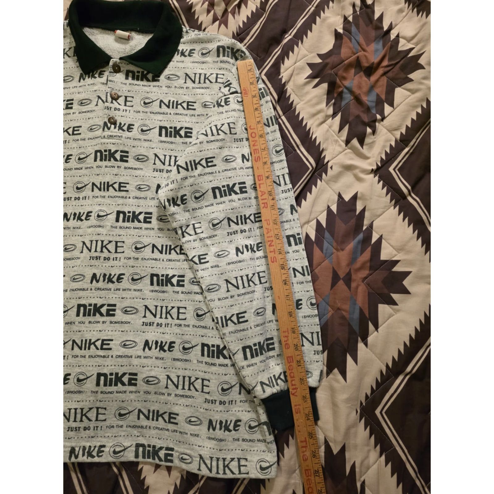 Nike VINTAGE Nike Collared Fleece Pullover Rugby AOP All Over Print Mens OSFA XL Gray Nike Logo Graphic Print 80s Hip Hop Rare Sweatshirt Size US XL / EU 56 / 4 - 8 Thumbnail