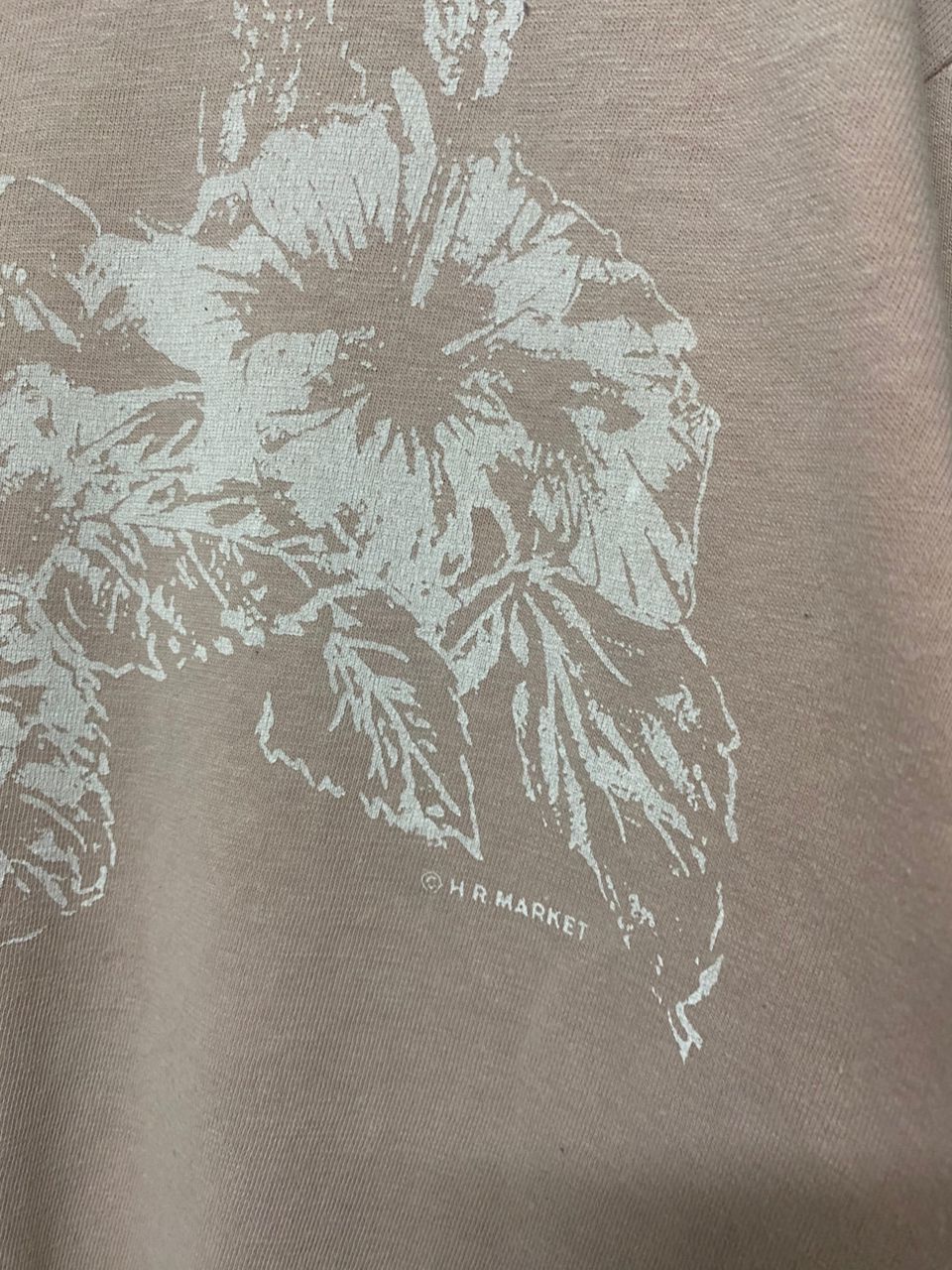 HRMTG Vintage HR Market We Never Close Tshirt Size US M / EU 48-50 / 2 - 3 Thumbnail