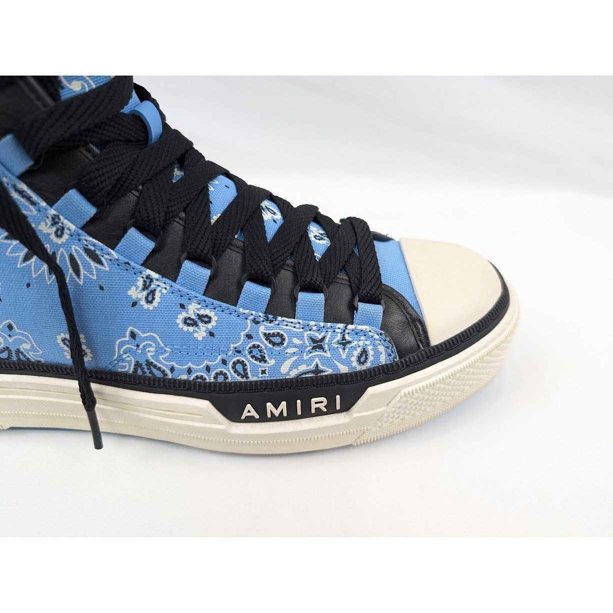 Amiri o1rshd1 Q:2 / Bandana Ma Court Hi-Top Sneakers Carolina Blue Size US 13 / EU 46 - 3 Thumbnail