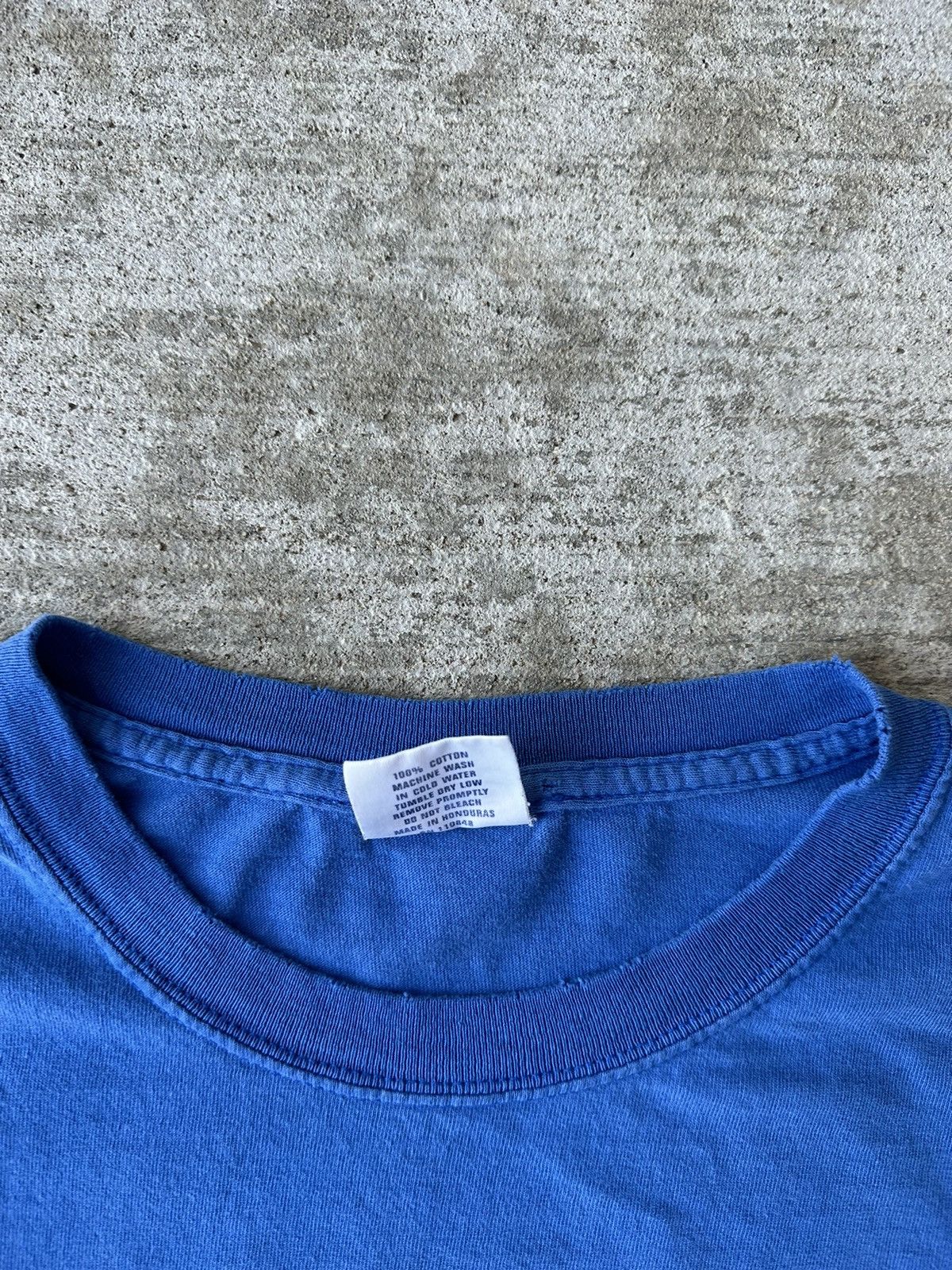 NCAA × Vintage Y2K Duke Blue Devils Tee Shirt Size US XL / EU 56 / 4 - 4 Thumbnail