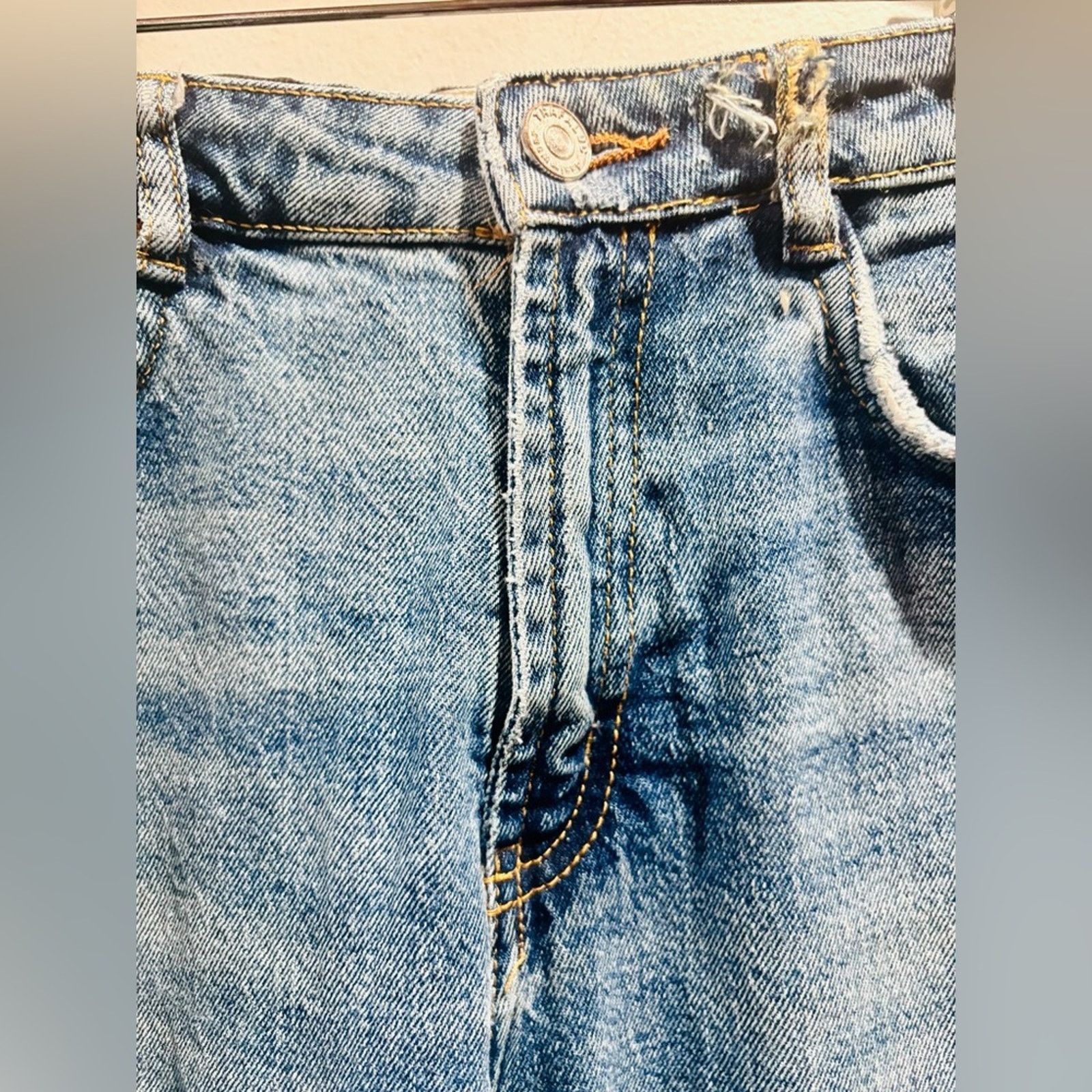Zara ZARA Denim By TRF Distressed Mom Fit Jeans Sz 4 Size 27" / US 4 / IT 40 - 4 Thumbnail