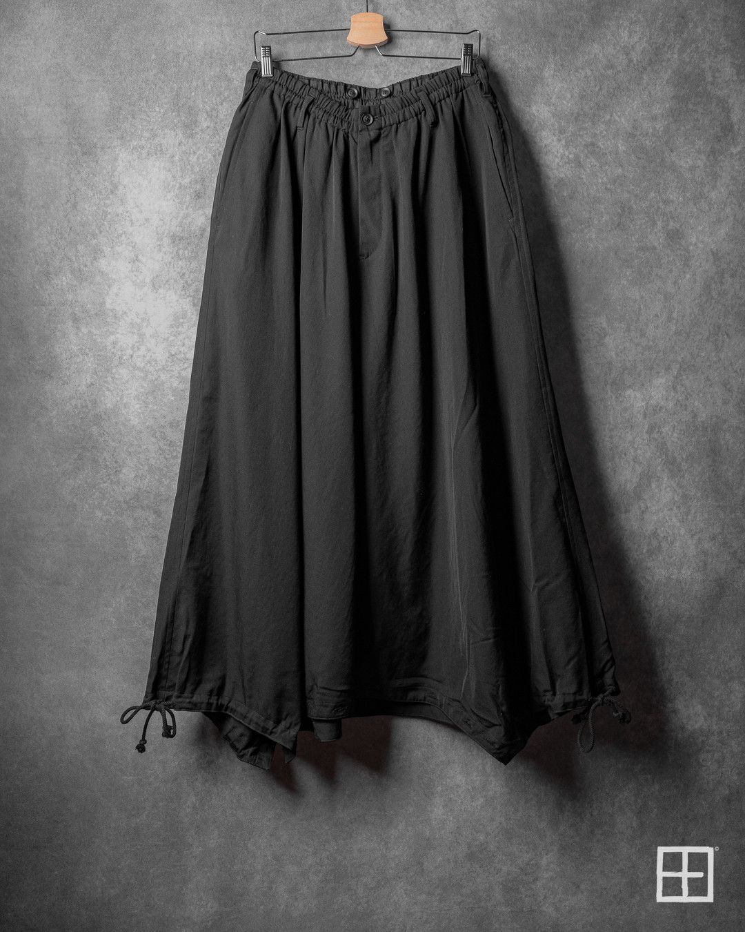 Yohji Yamamoto Yohji Yamamoto Pour Homme AW18 Runway Sarouel Skirt Pants Size US 32 / EU 48 - 1 Thumbnail